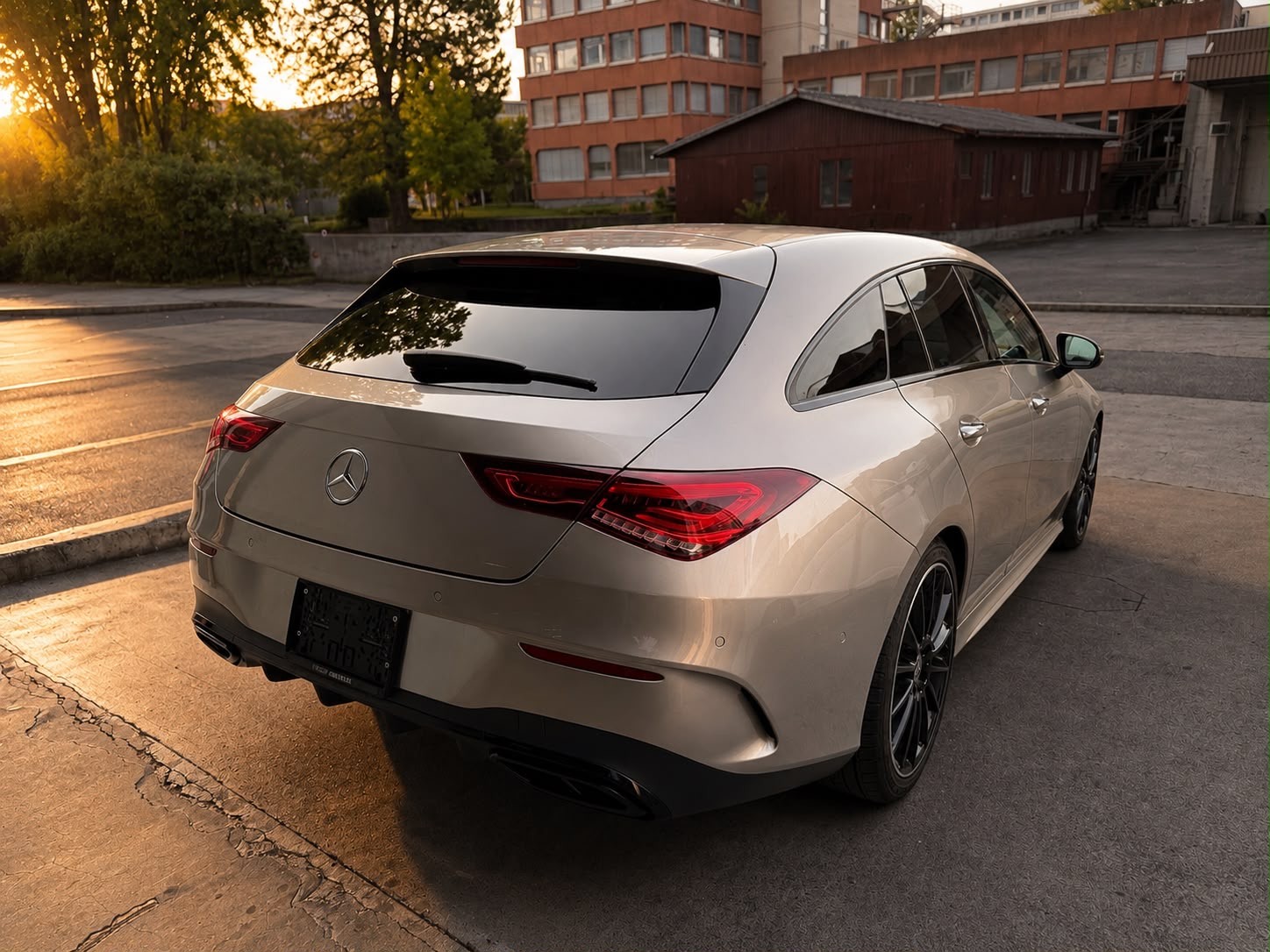 MERCEDES-BENZ CLA Shooting Brake 200 AMG Line 7G-DCT-image-6