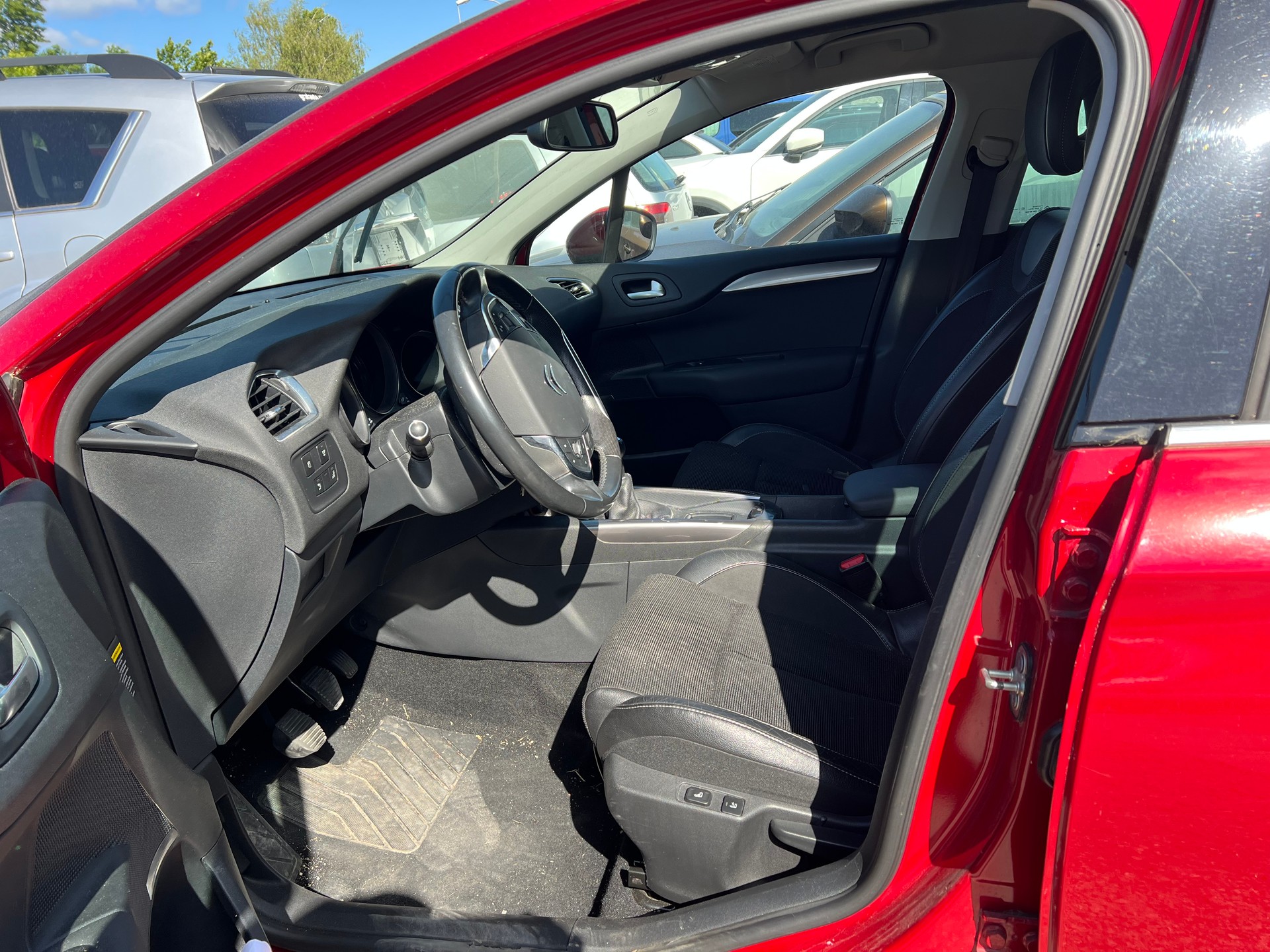 CITROEN C4 Berline 1.6 VTi Exclusive-image-5