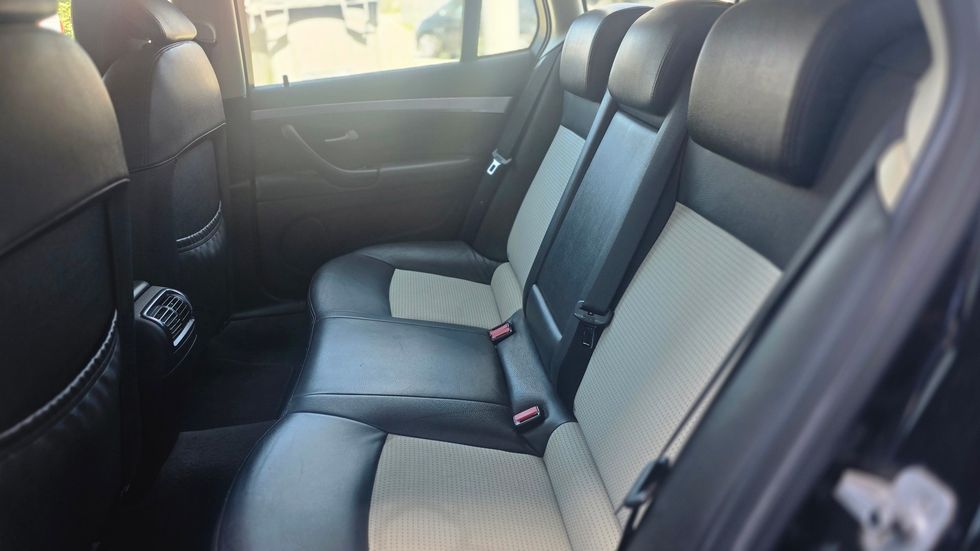 SAAB 9-3 1.9 TiD Linear-image-6