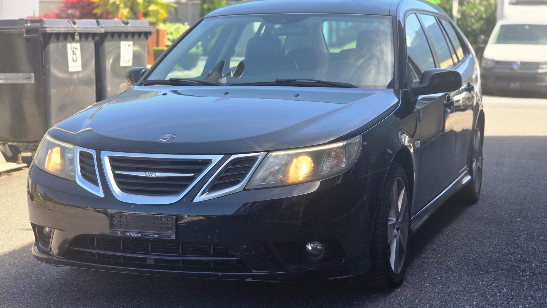 SAAB 9-3 1.9 TiD Linear-showroom-element-2