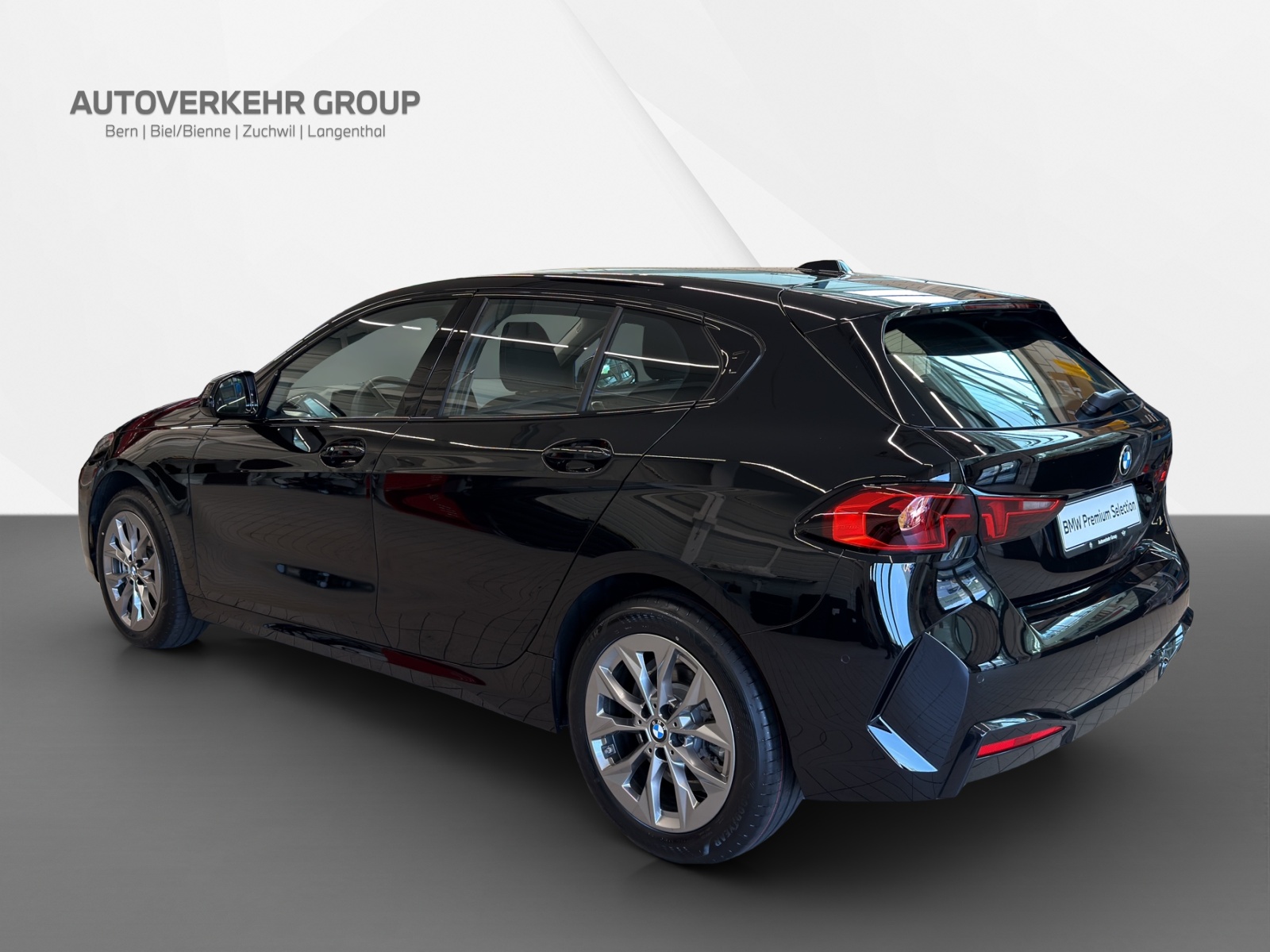 BMW 116 Steptronic-showroom-element-3