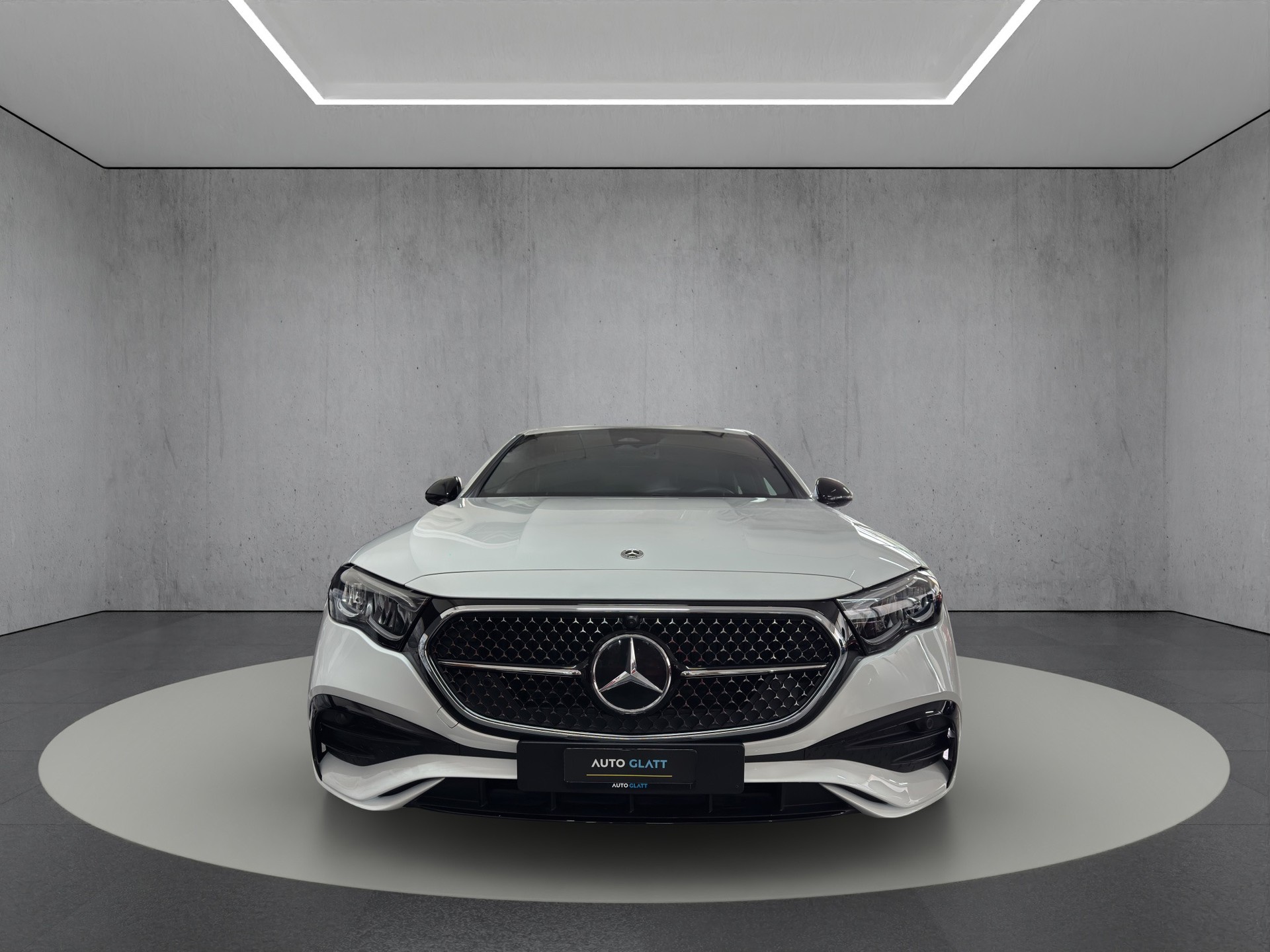 MERCEDES-BENZ E 200 9G-Tronic AMG Line Night Star "Pano-360°-Airmatic-Hinterachslenkung"-image-6