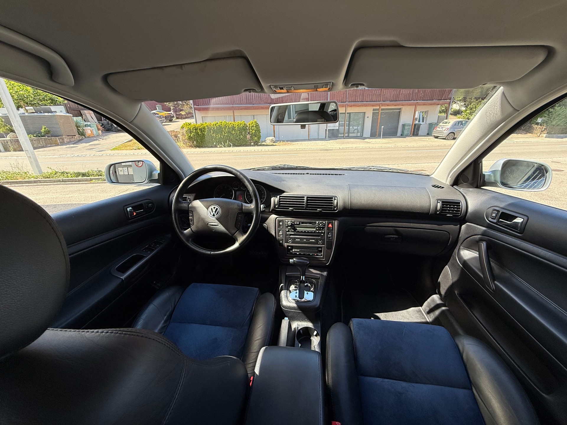 VW Passat 1.8 T Highline-image-9
