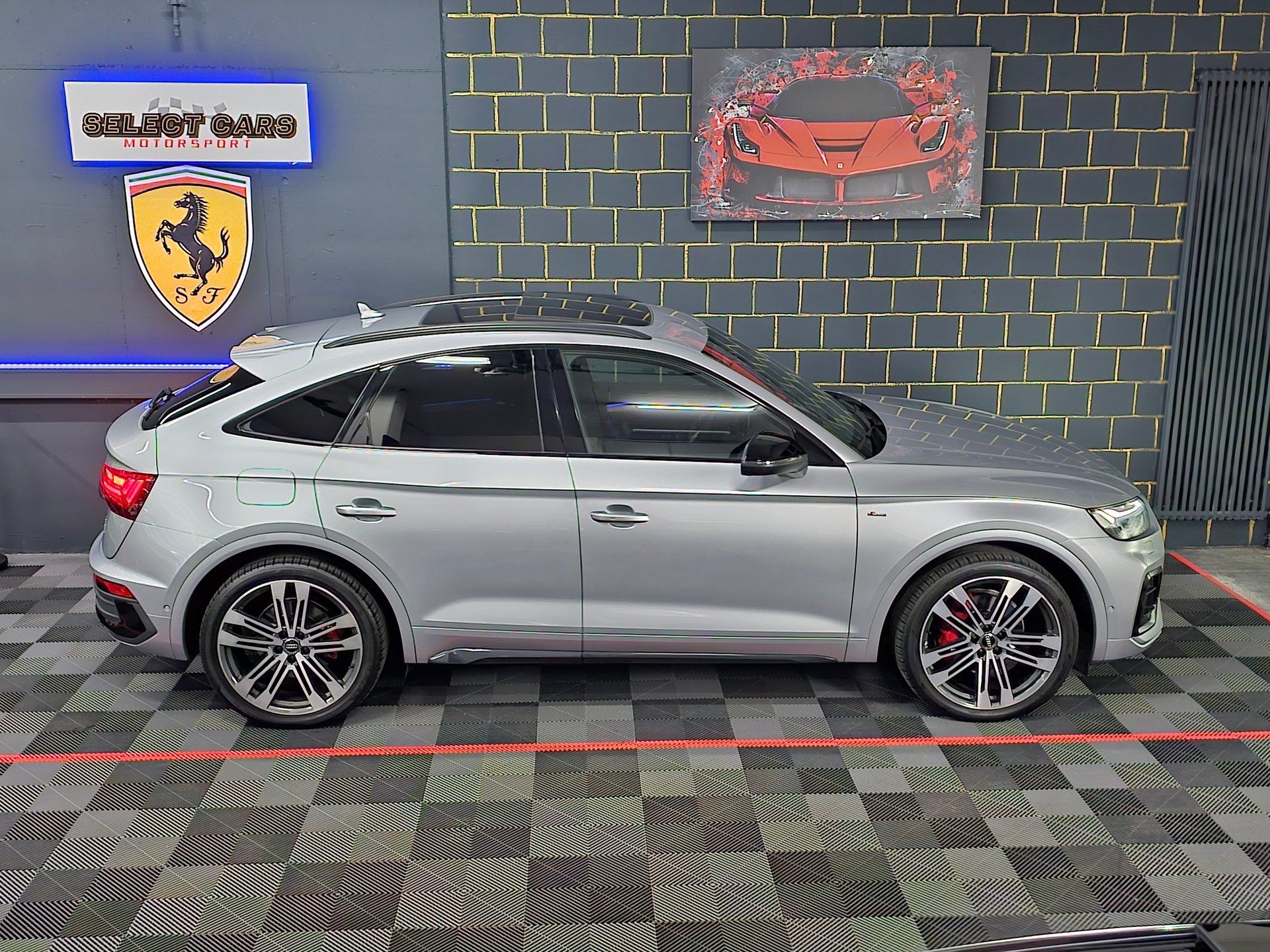 AUDI Q5 Sportback 40 TDI S line quattro S-tronic-image-4