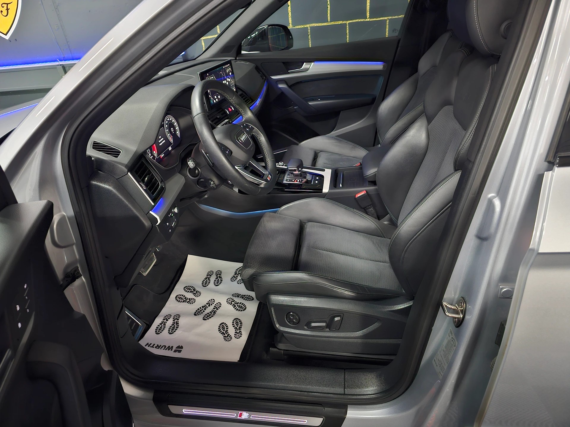 AUDI Q5 Sportback 40 TDI S line quattro S-tronic-image-10