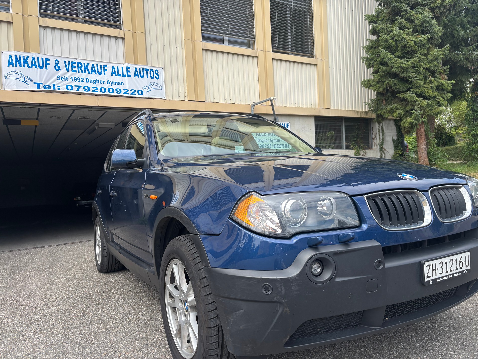 BMW X3 3.0i-image-1