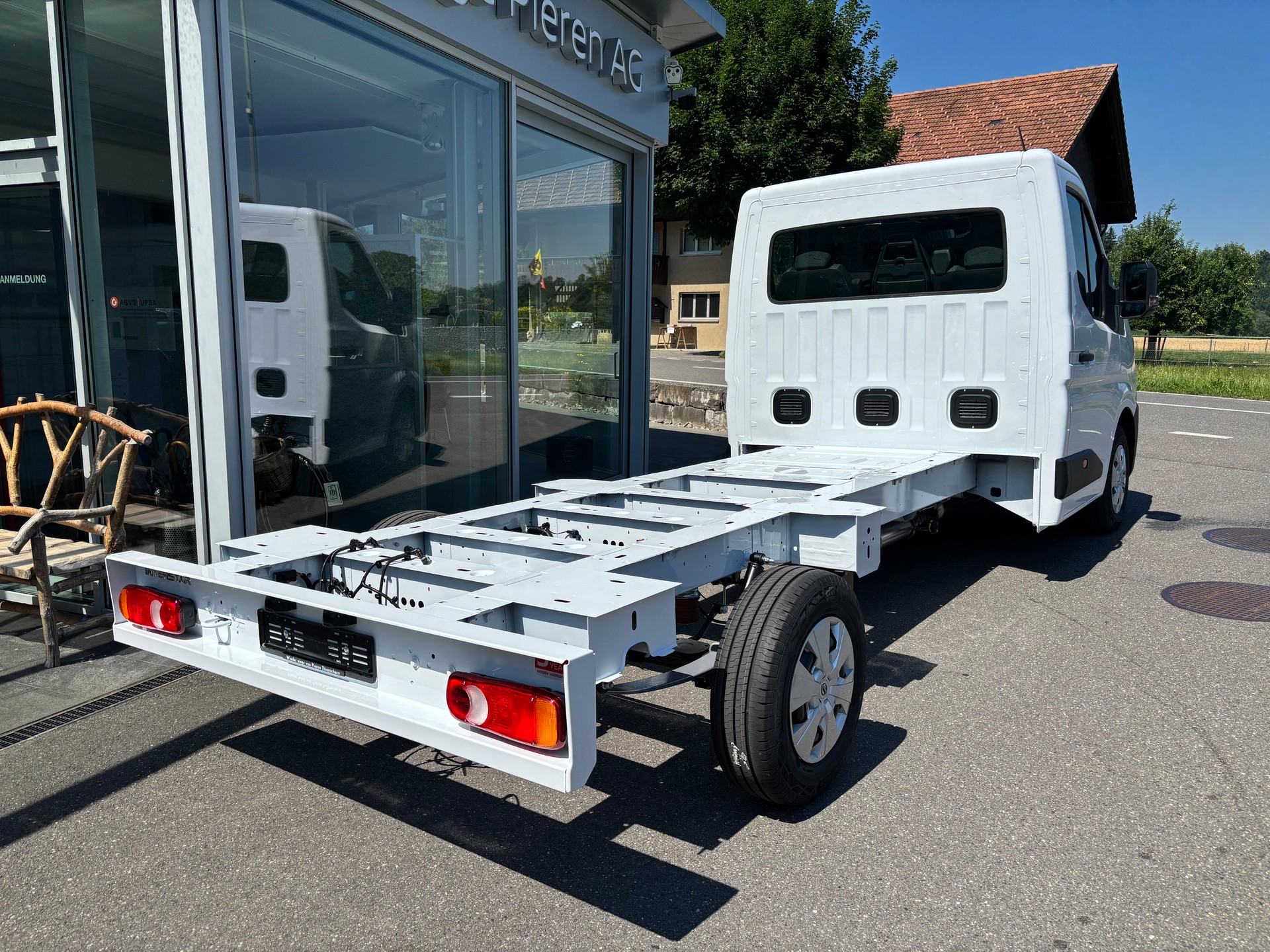 NISSAN Interstar Acenta 150 PS L3H1 9AT-image-3