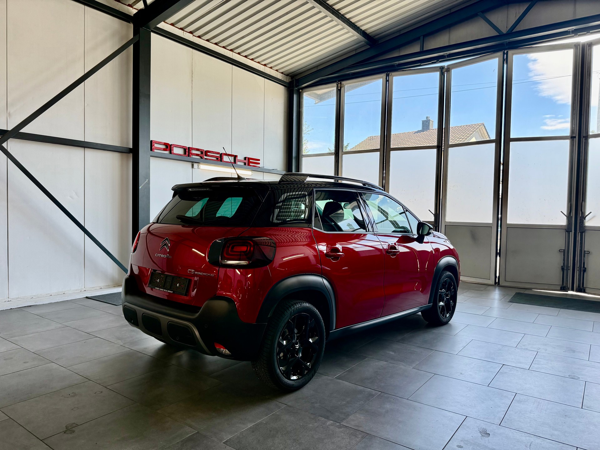 CITROEN C3 Aircross 1.2i PureTech Max EAT6-image-3