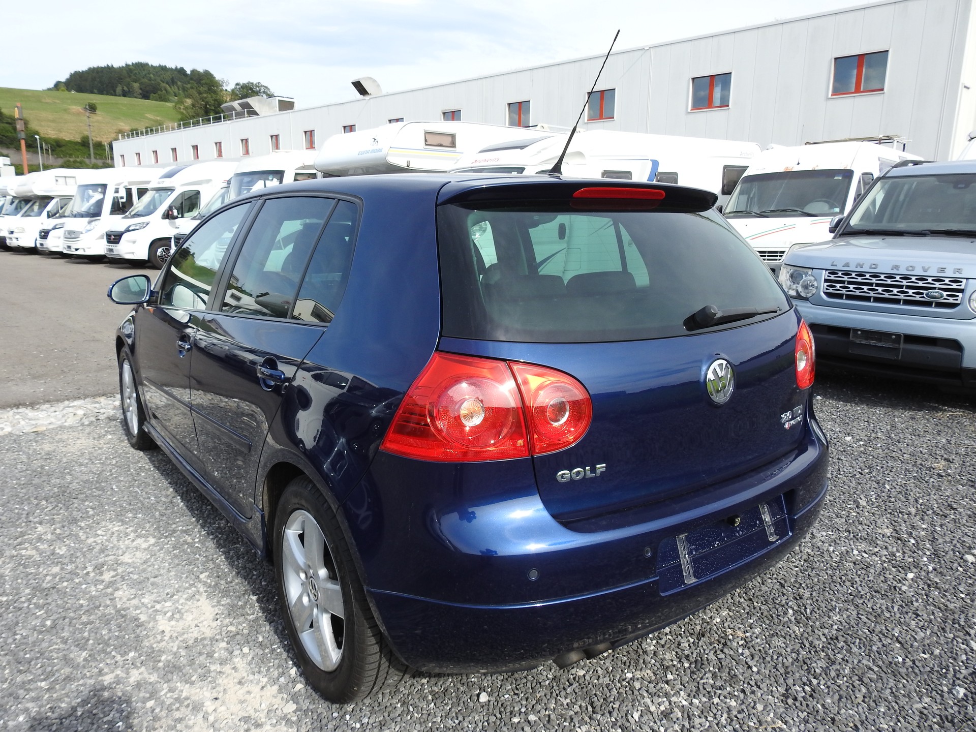 VW Golf 2.0 TDI GT Sport 4Motion-showroom-element-3