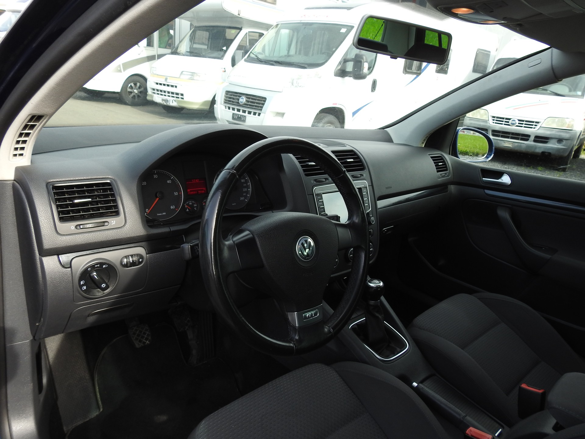 VW Golf 2.0 TDI GT Sport 4Motion-image-12