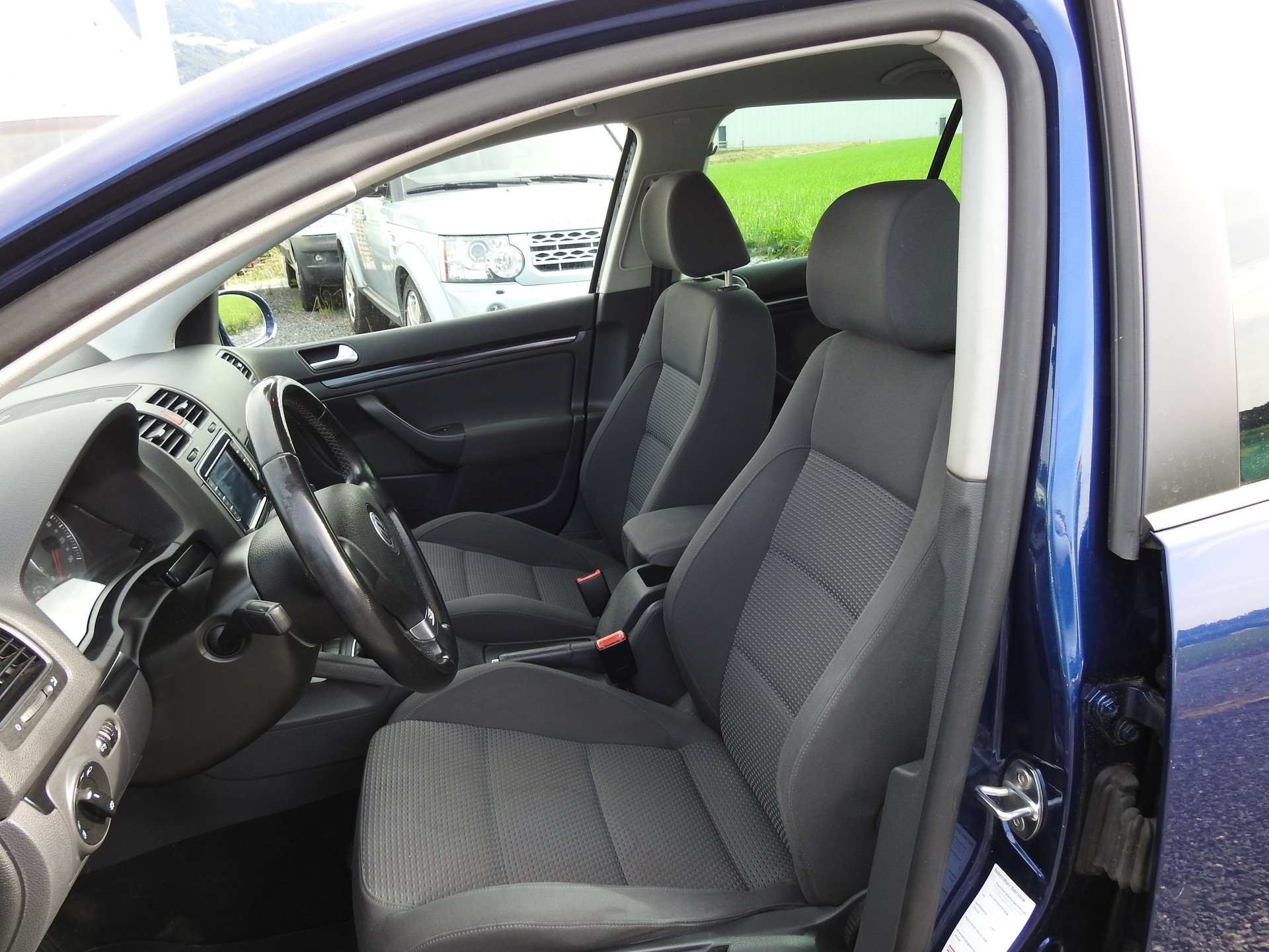 VW Golf 2.0 TDI GT Sport 4Motion-image-13