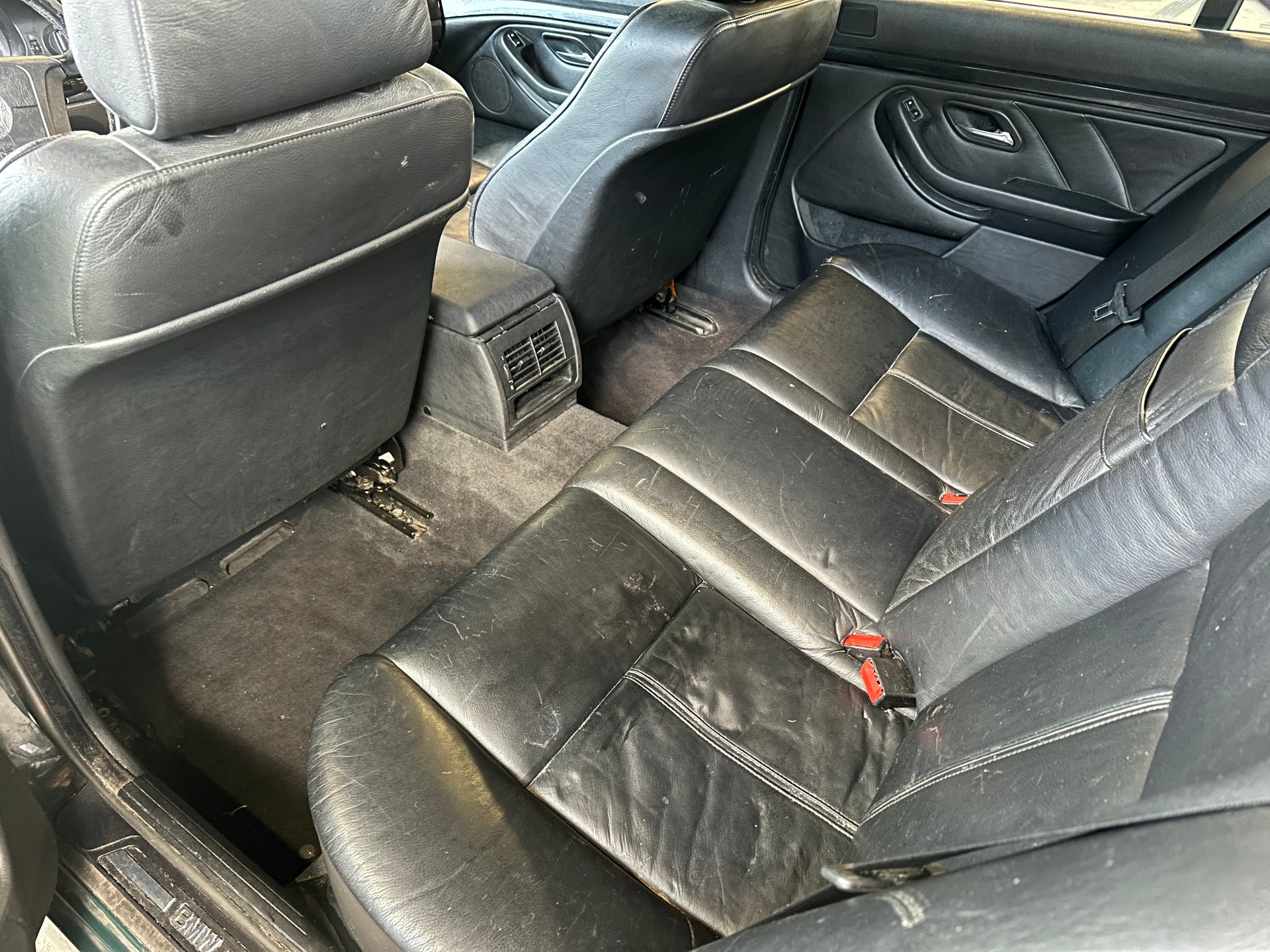 BMW 528i Automat-image-10