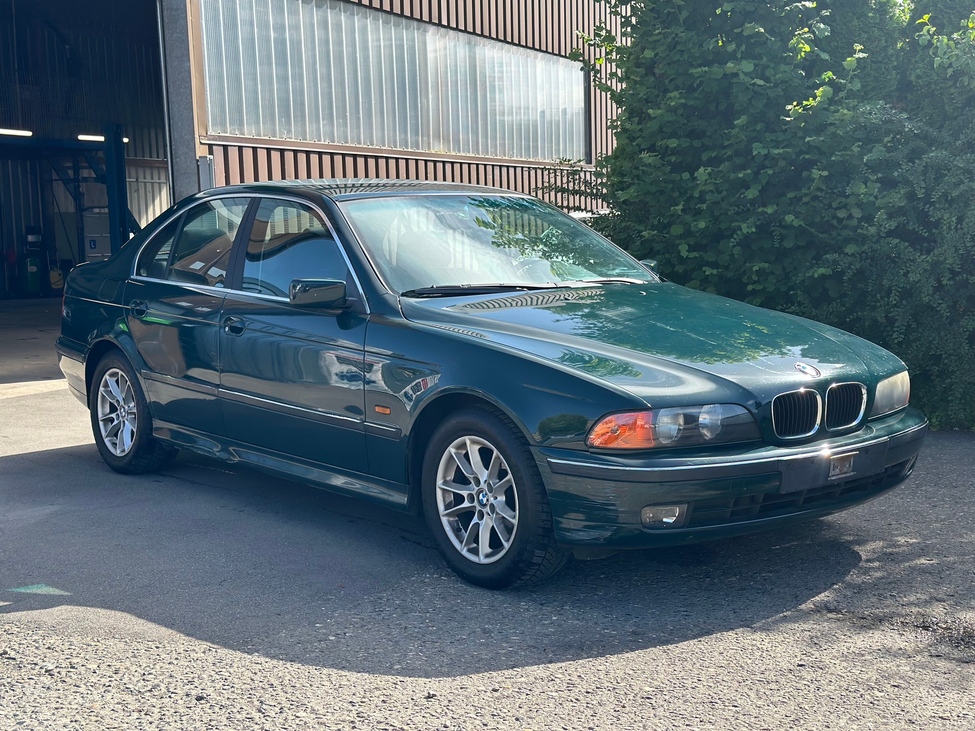 BMW 528i Automat