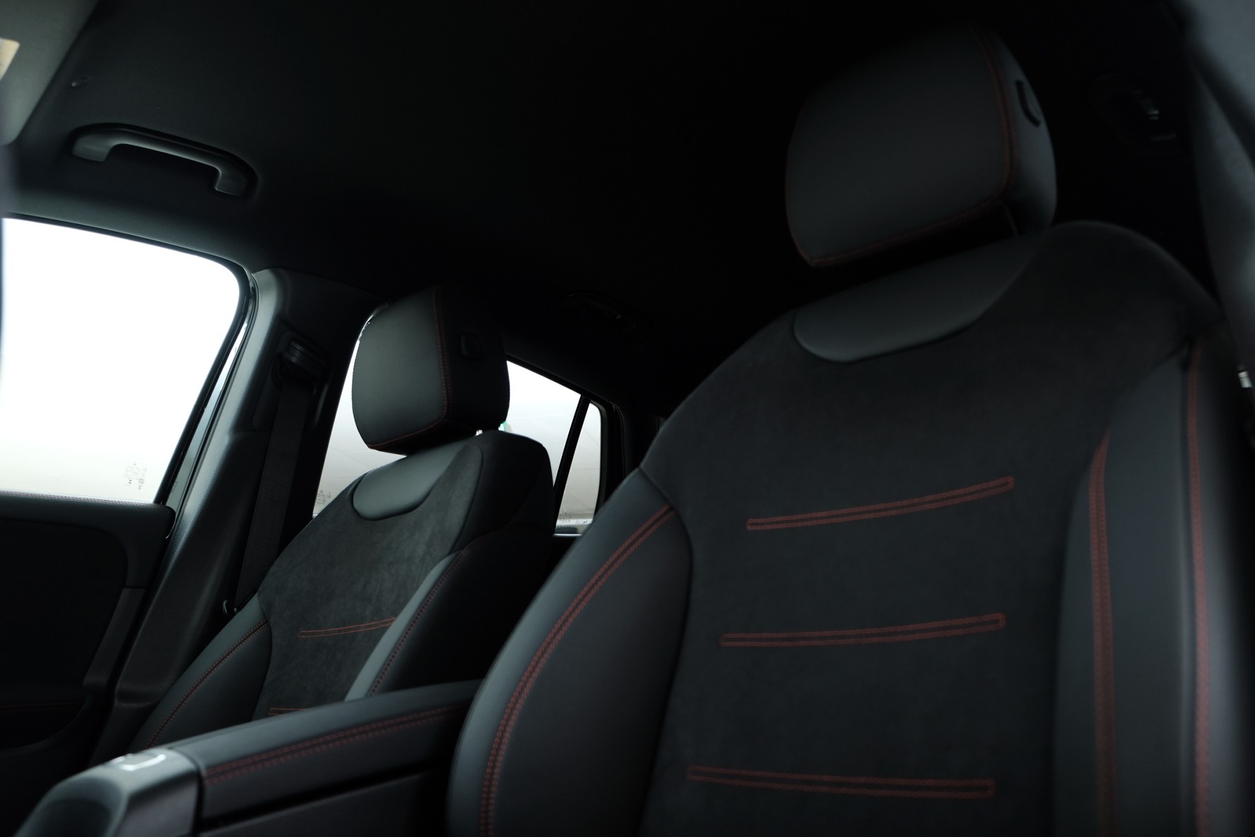 MERCEDES-BENZ GLA 250 4Matic 8G-DCT Swiss Star-image-7