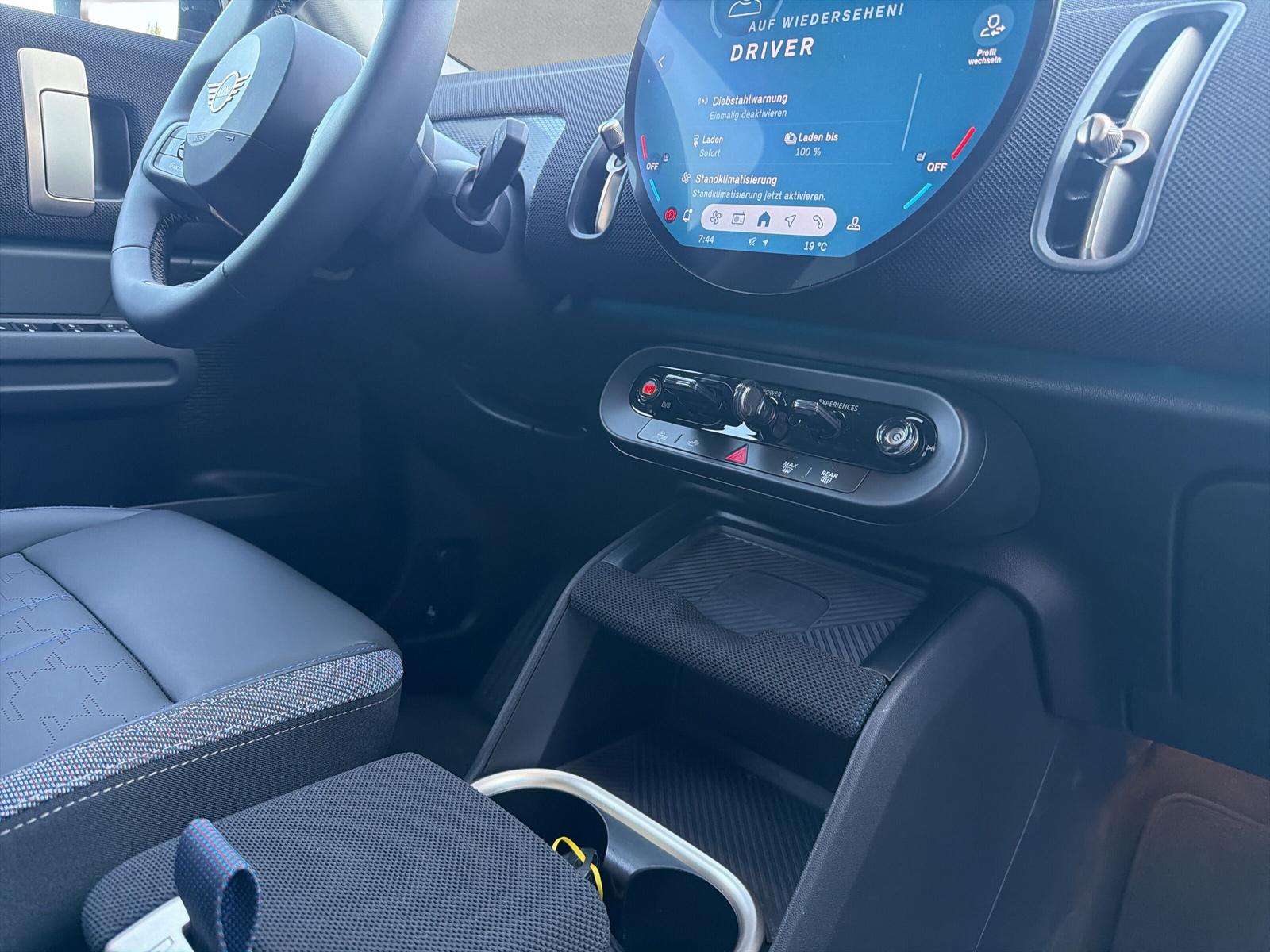 MINI Countryman E U25 (CH) 📍-image-14