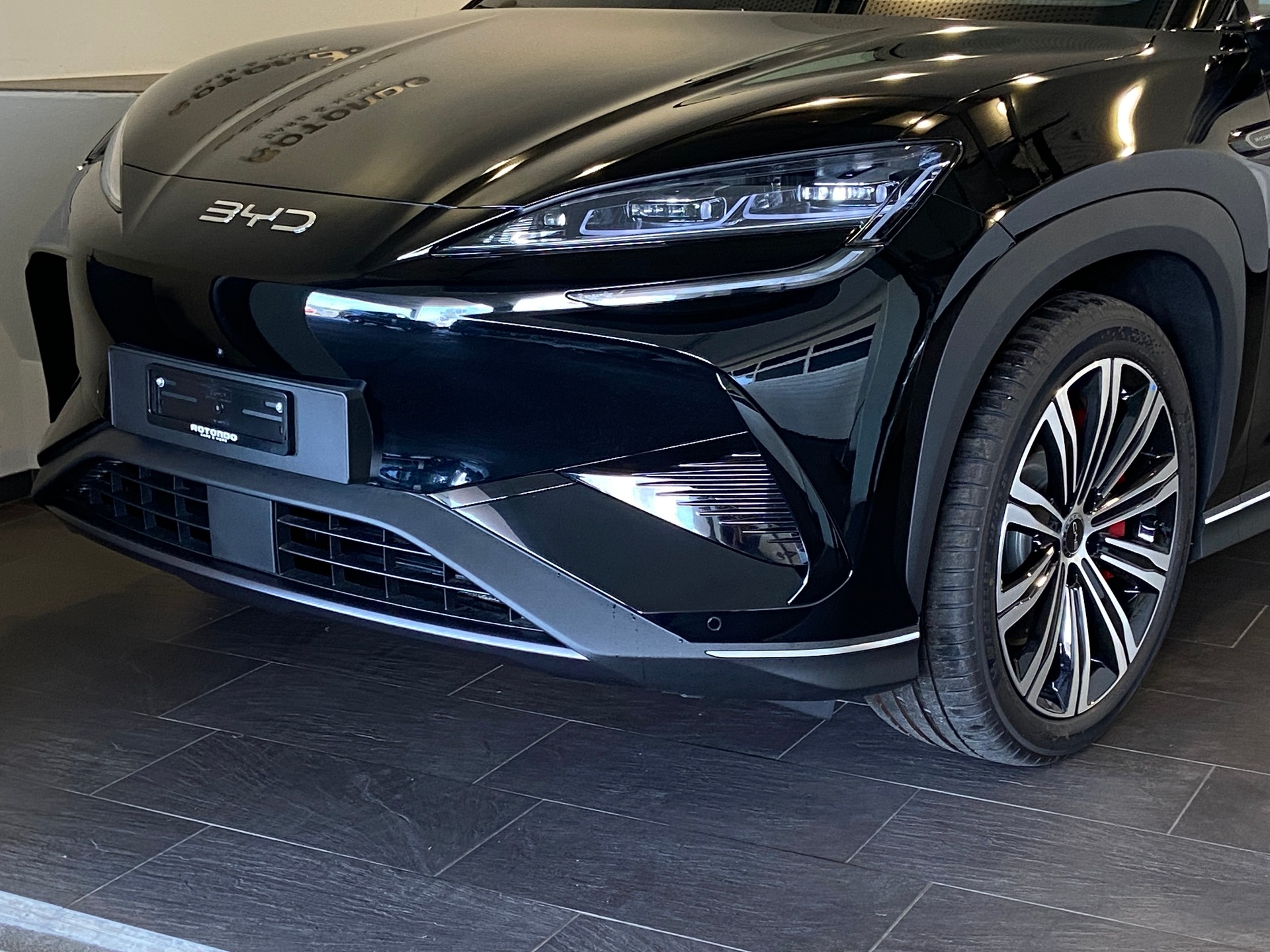 BYD Sealion 7 91,3 kWh Excellence AWD-showroom-element-2