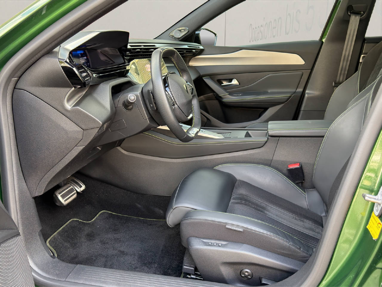 PEUGEOT 308 1.6 PHEV 225 GT Pack-showroom-element-3
