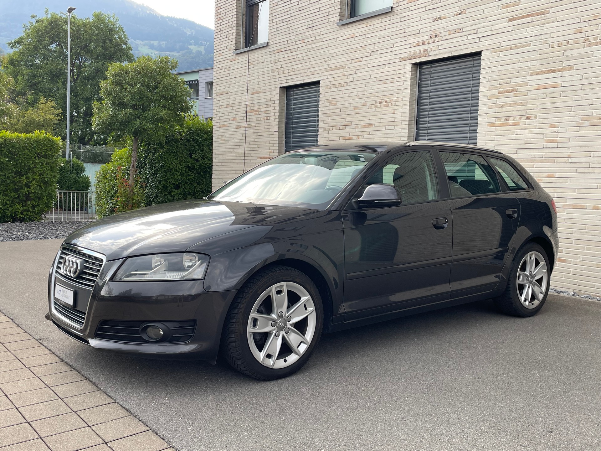 AUDI Audi A3 1.8 TFSI Sportback-image-2