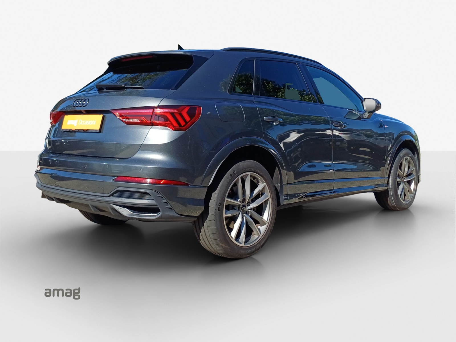AUDI Q3 45 TFSI e S line S-tronic-image-5