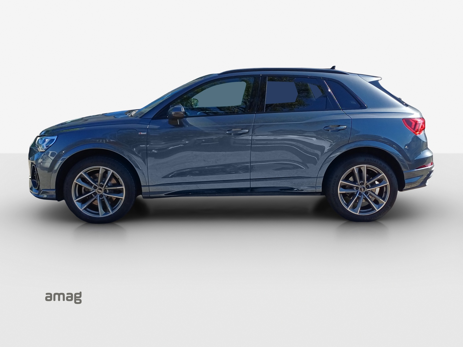 AUDI Q3 45 TFSI e S line S-tronic-showroom-element-2