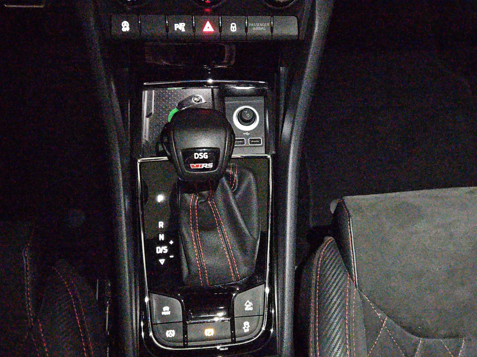 SKODA Kodiaq 2.0 Bi-TDI SCR RS 4x4 DSG-image-23