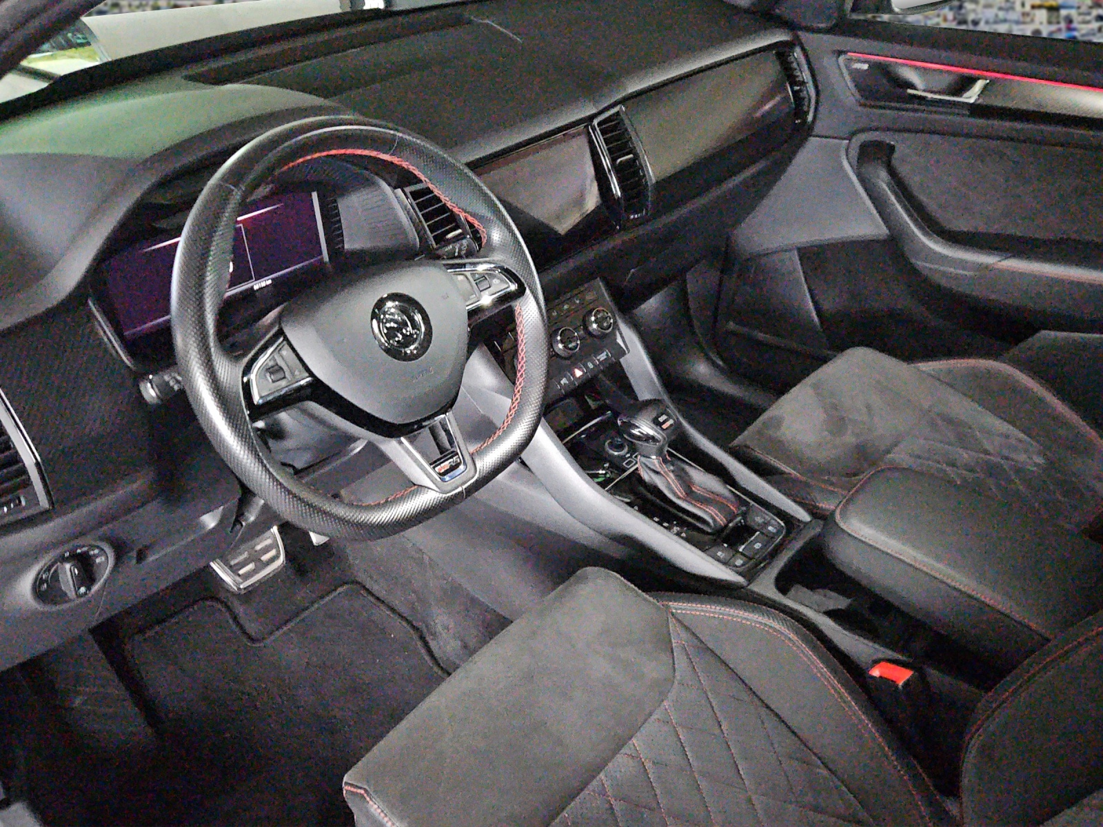 SKODA Kodiaq 2.0 Bi-TDI SCR RS 4x4 DSG-image-6