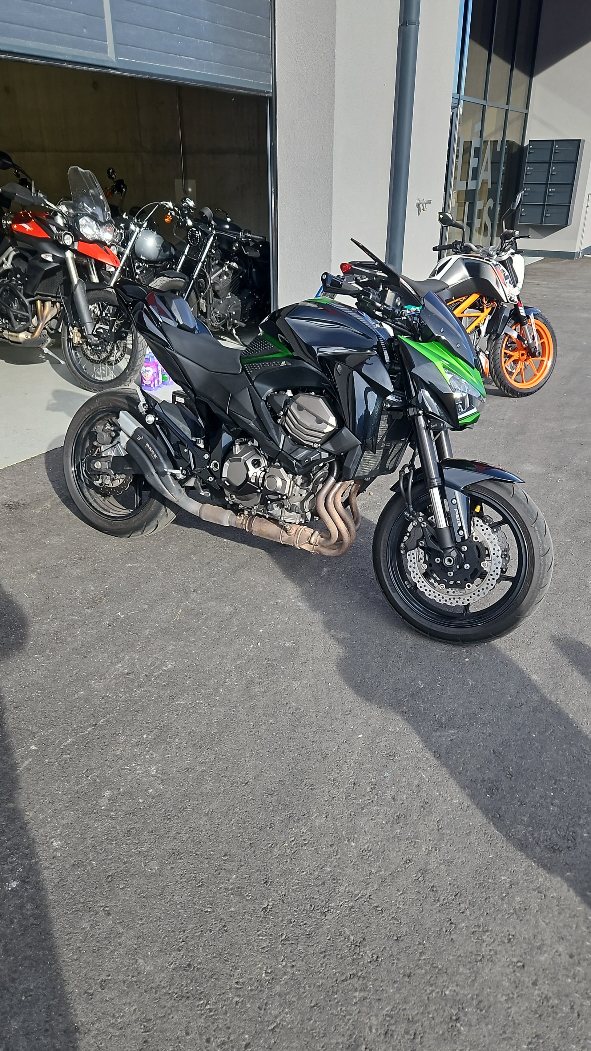 KAWASAKI Z 800 ABS-image-1