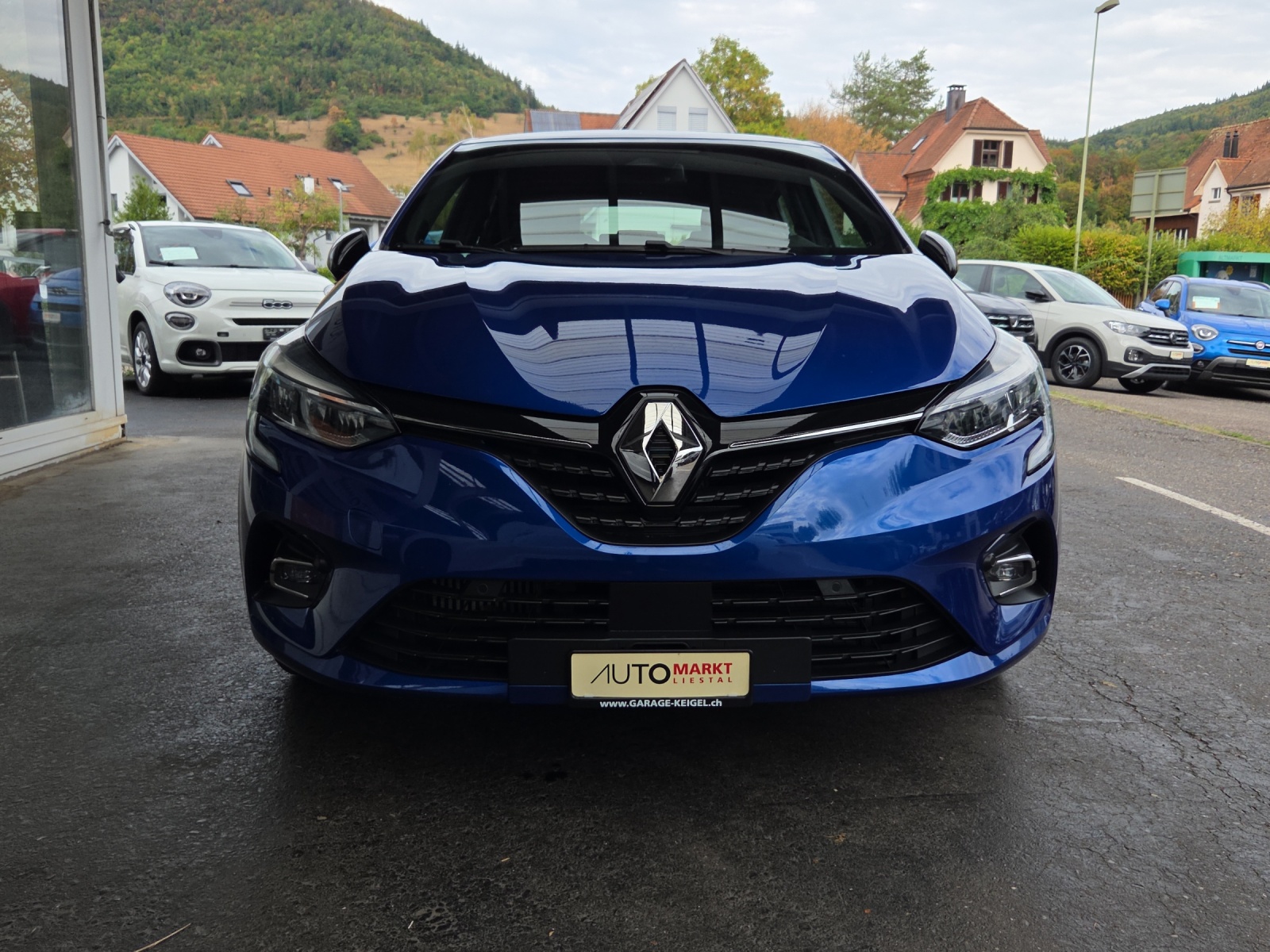 RENAULT Clio 1.3 Intens EDC-showroom-element-3