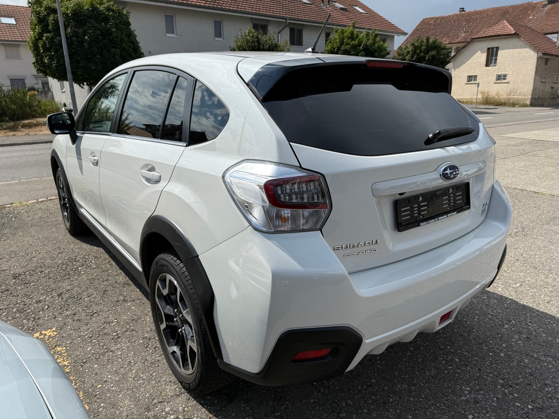 SUBARU XV 2.0 Swiss Two AWD CVT-showroom-element-3