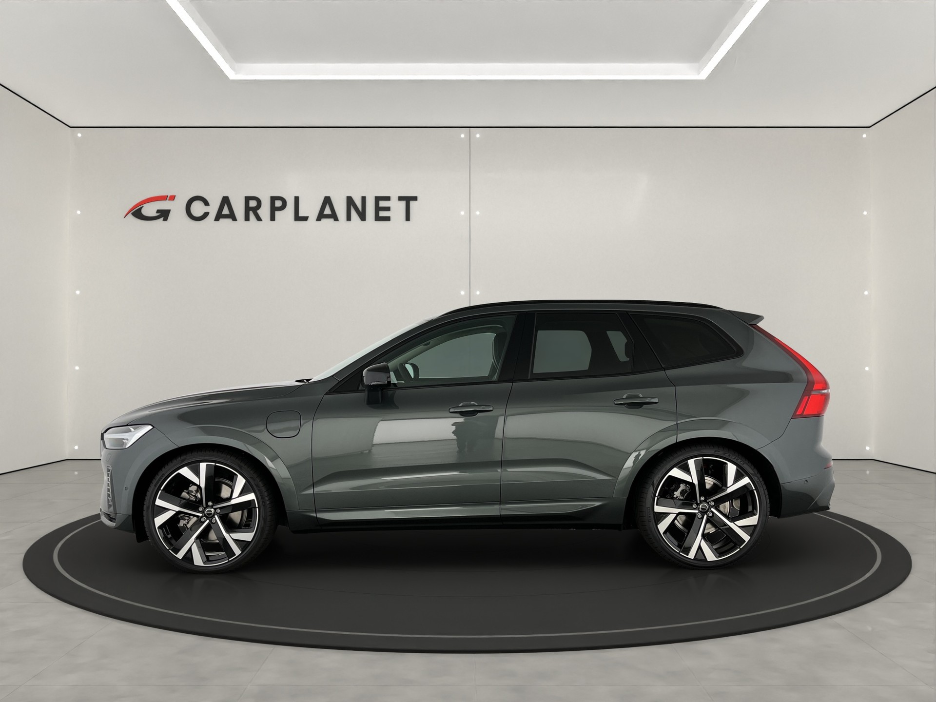 VOLVO XC60 2.0 T8 TE Ultra Dark eAWD-showroom-element-2