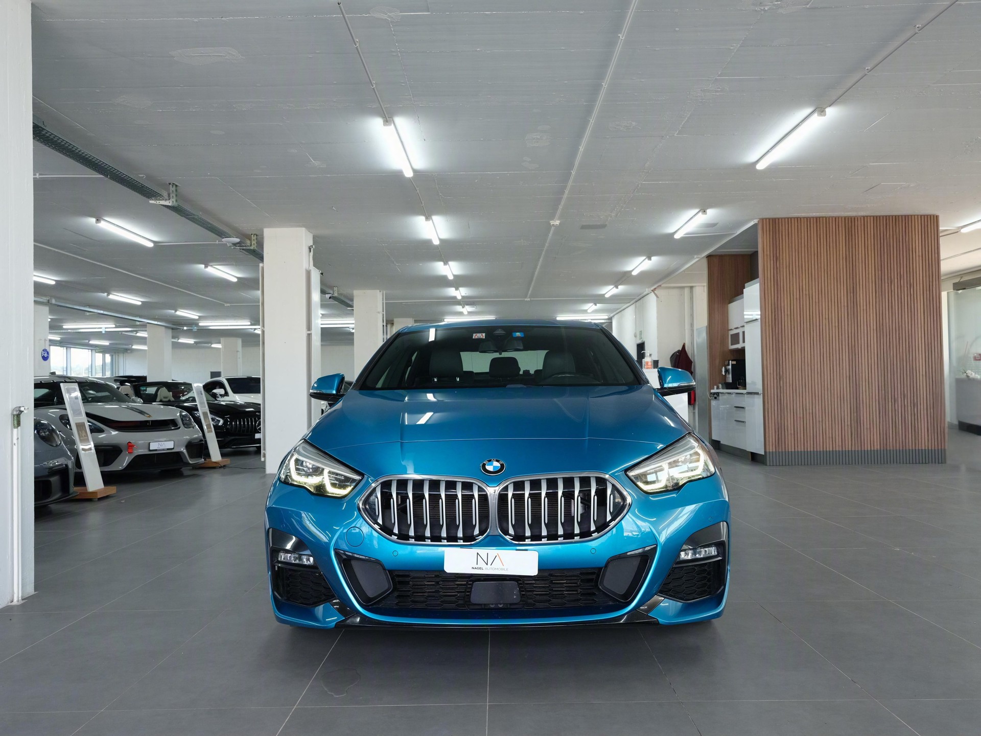 BMW 220d xDrive M Sport Steptronic *Panorama* *M-Sport* *Rückfahrkamera-image-8