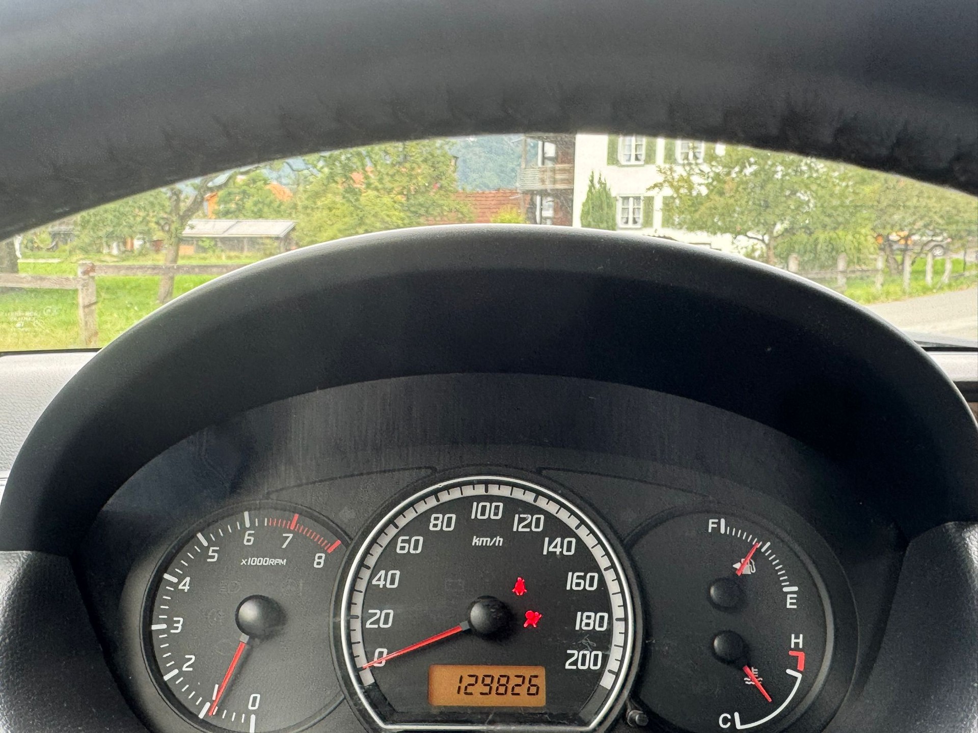 SUZUKI Swift 1.3i 16V GL Top 4x4-image-10