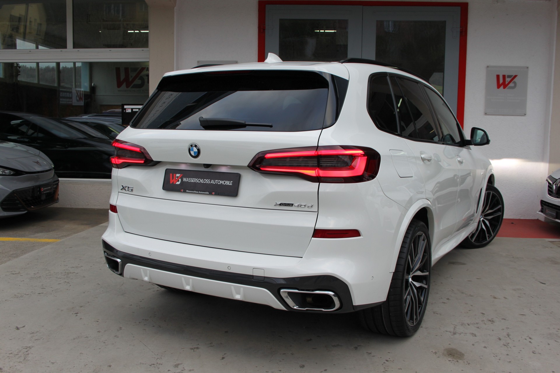 BMW X5 xDrive 48V 40d M Sport Steptronic-image-5