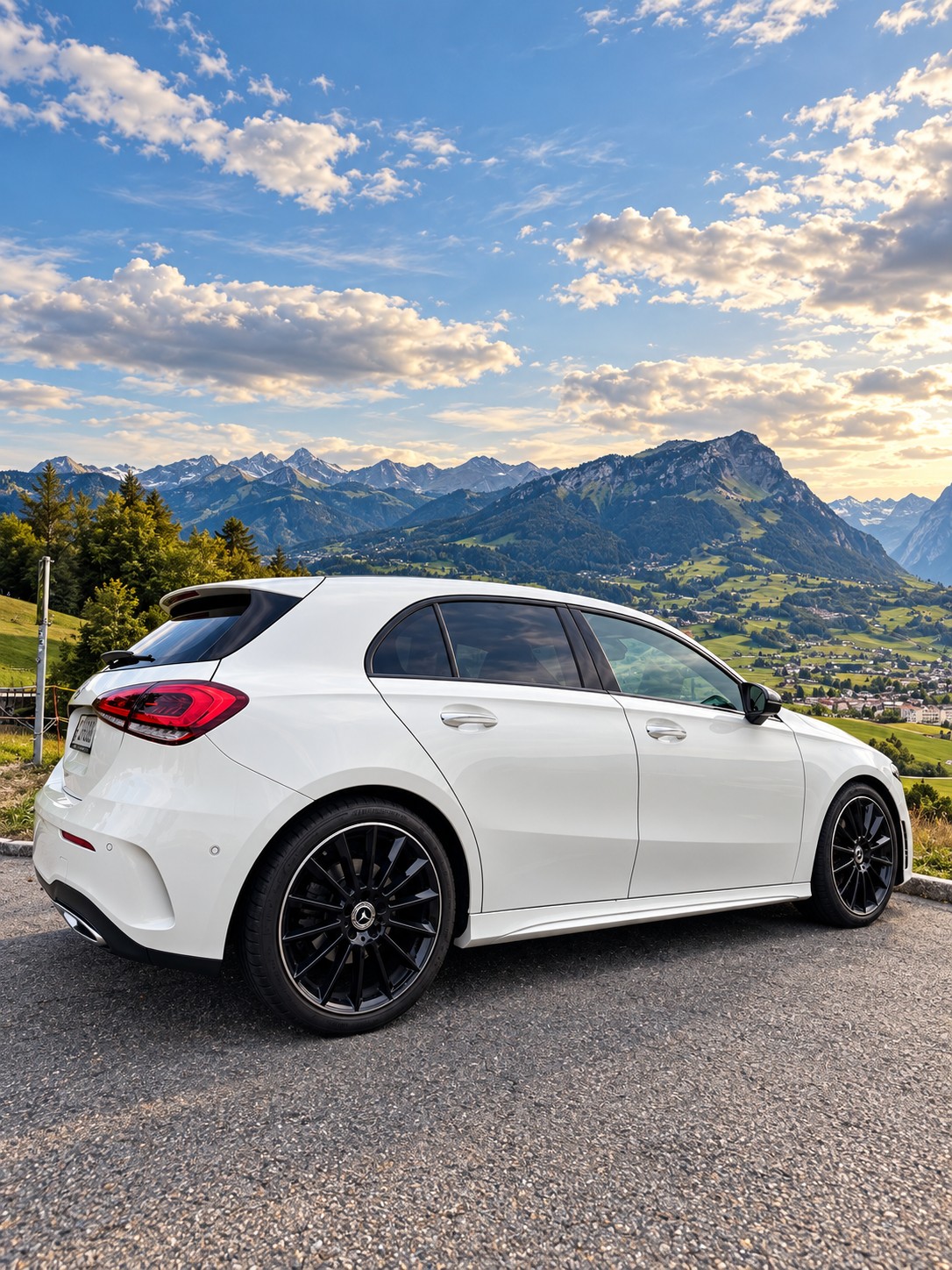 MERCEDES-BENZ A 200 AMG Line-image-2