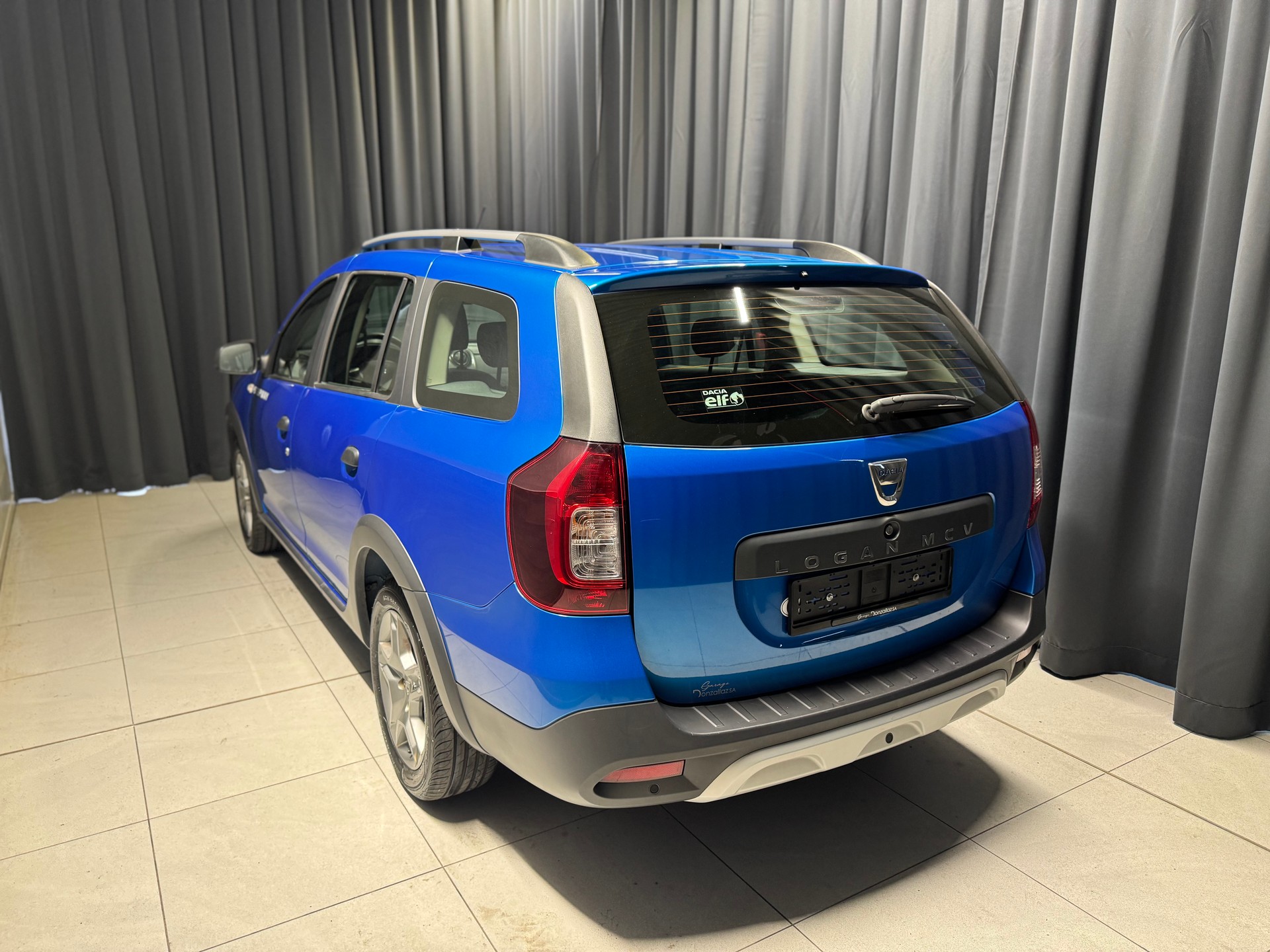 DACIA Logan MCV 0.9 Stepway (21)-showroom-element-3