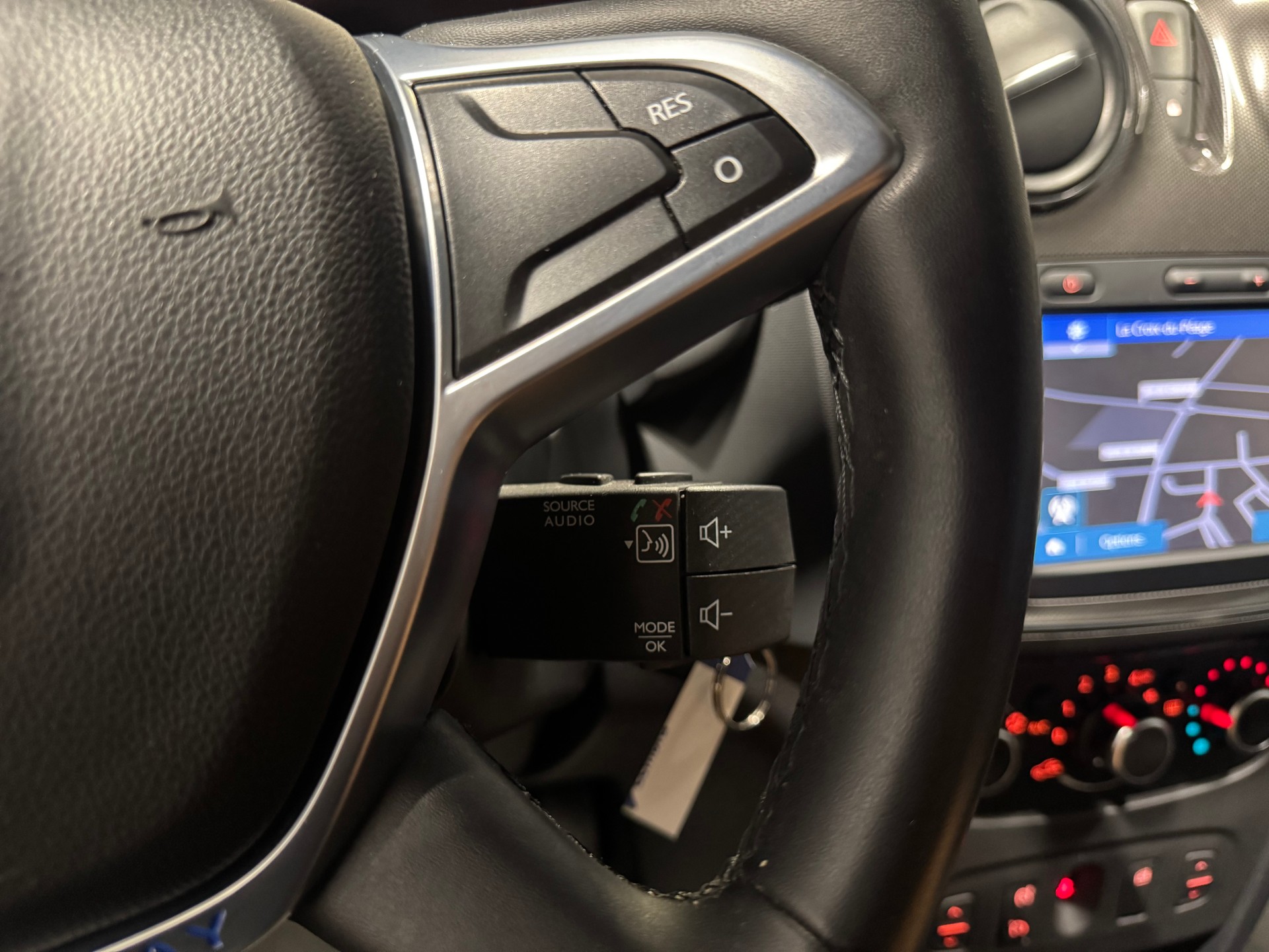 DACIA Logan MCV 0.9 Stepway (21)-image-10