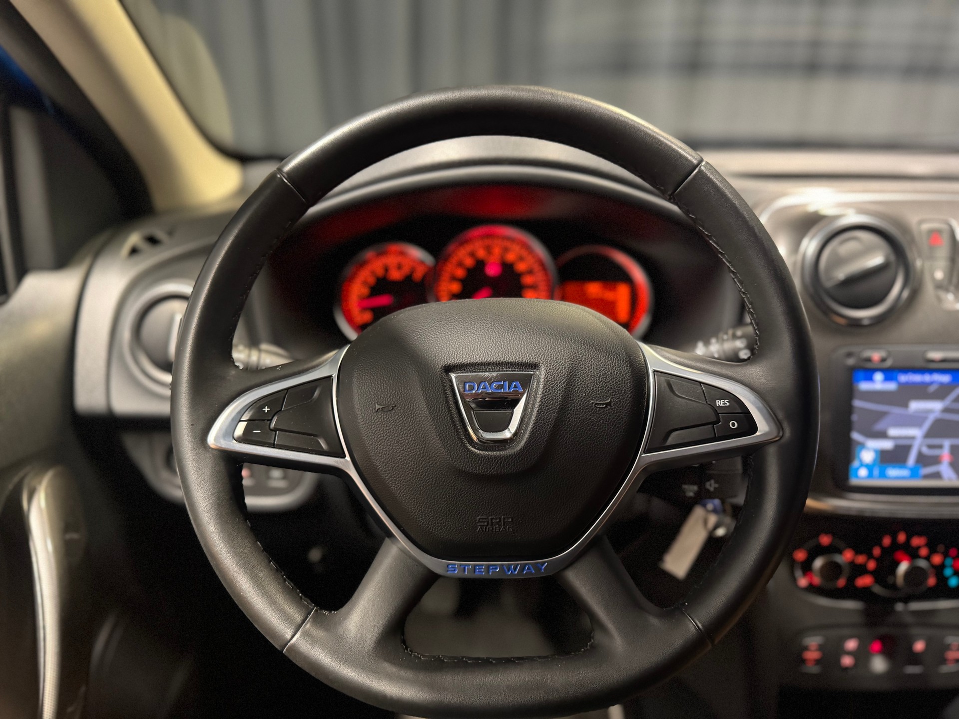 DACIA Logan MCV 0.9 Stepway (21)-image-9
