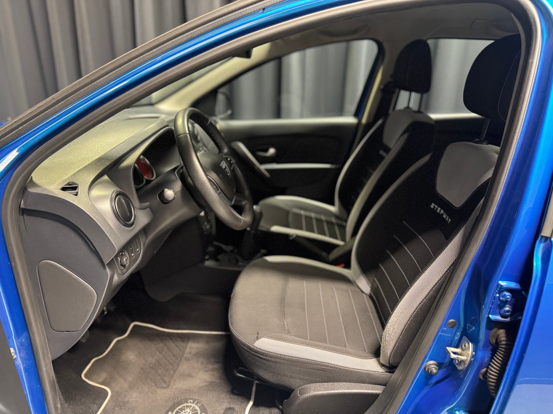DACIA Logan MCV 0.9 Stepway (21)-image-6