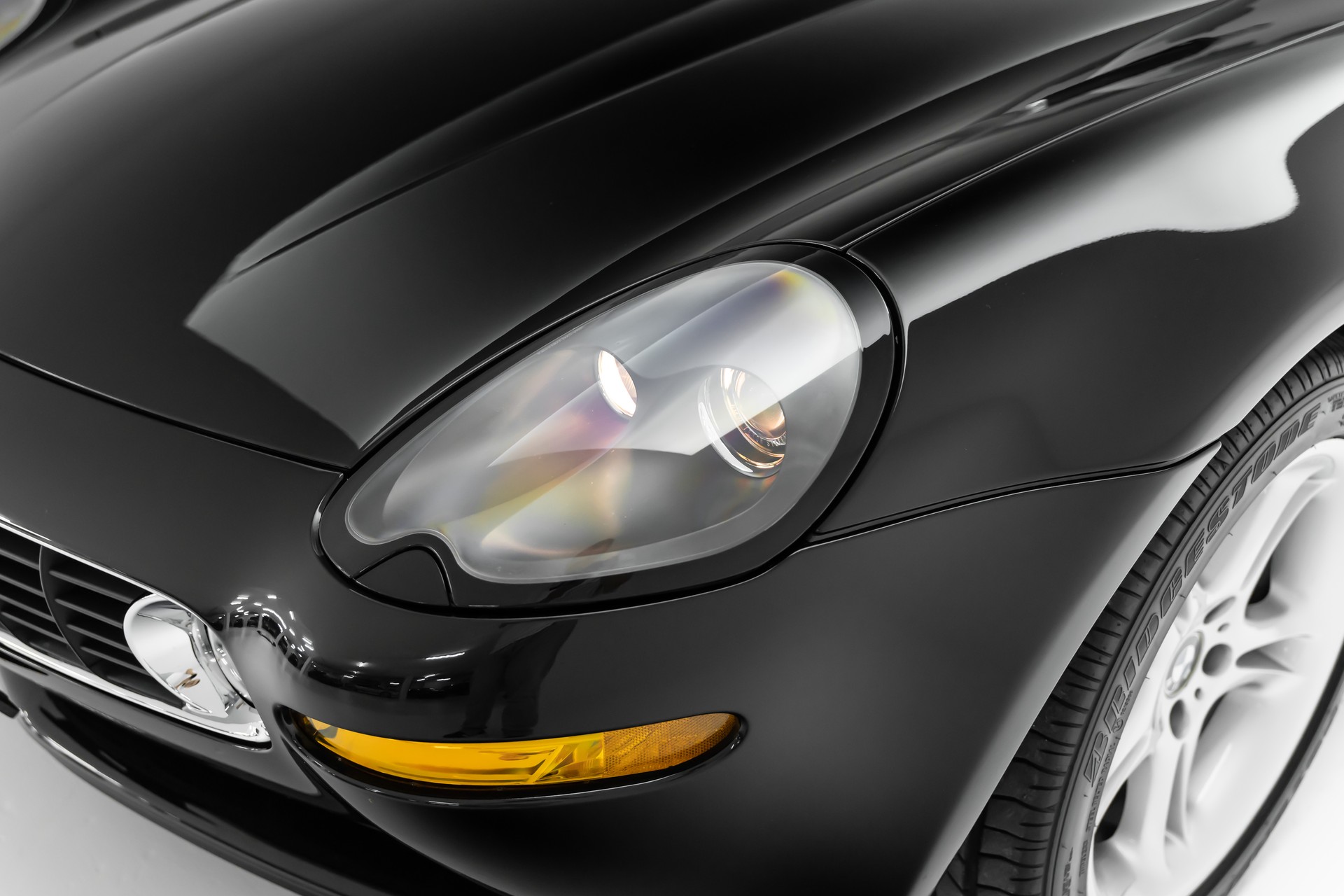 BMW Z8 Roadster-image-14