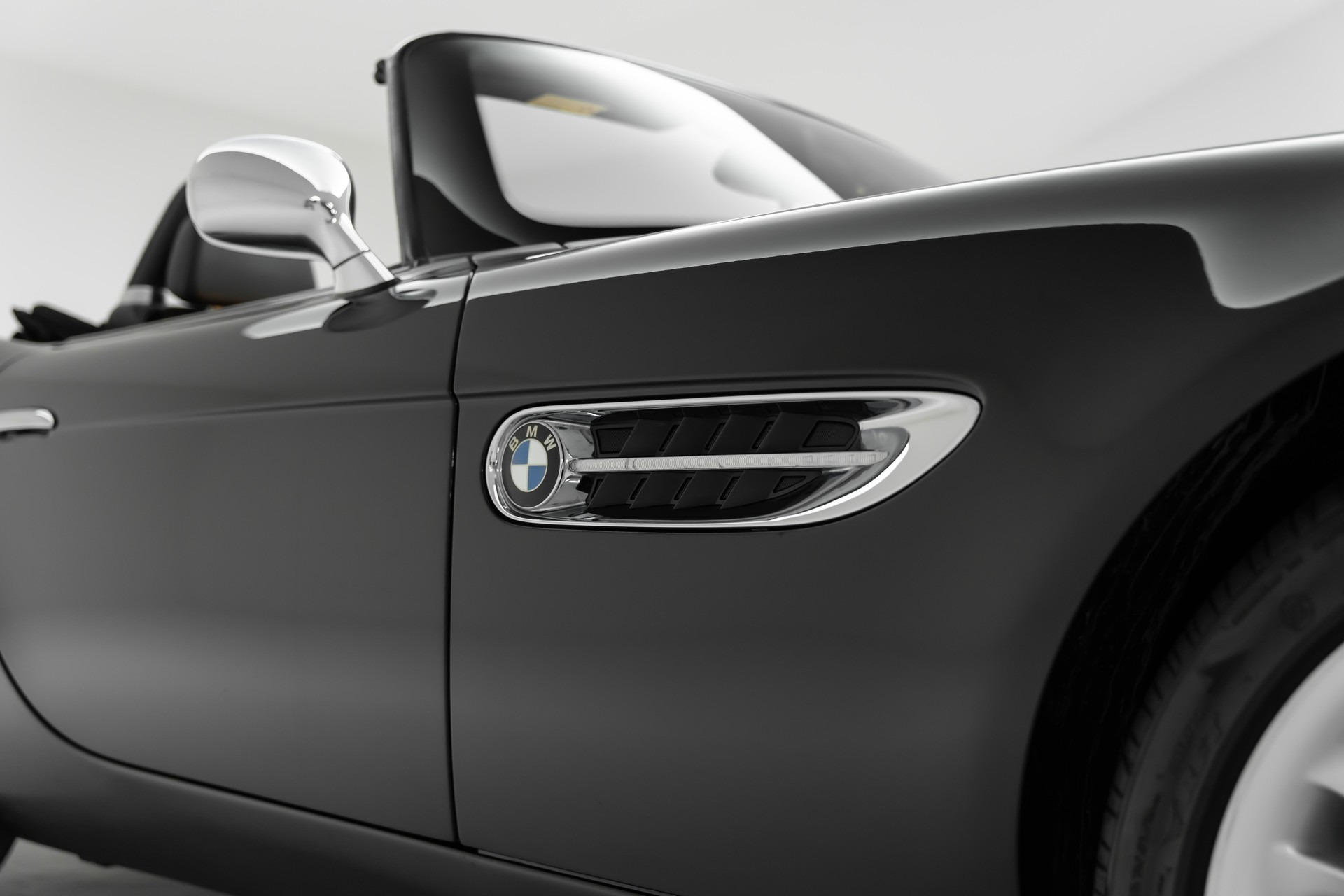 BMW Z8 Roadster-image-15