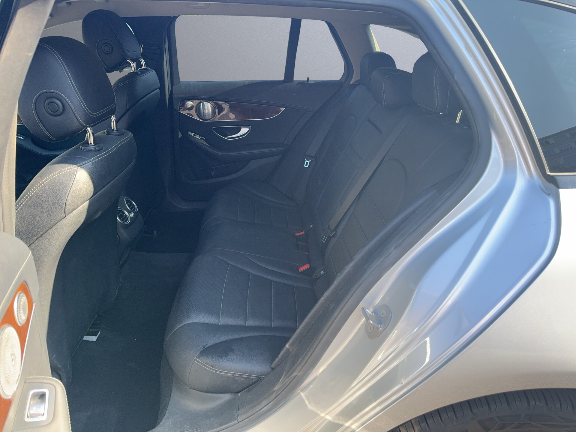 MERCEDES-BENZ C 250 d AMG Line 4Matic 9G-Tronic-image-14