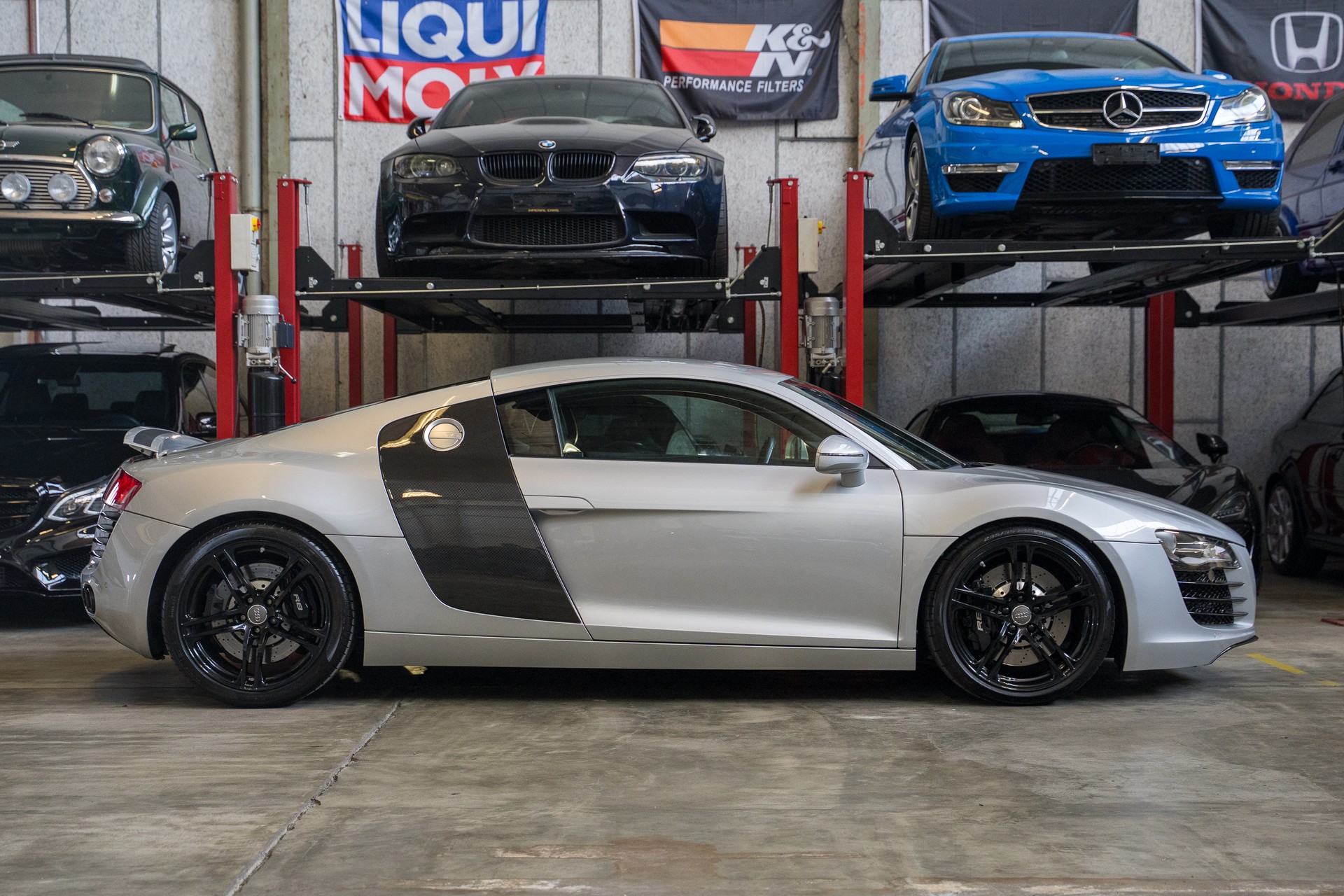 AUDI R8 Coupé 4.2 * Carbon Paket *-image-5
