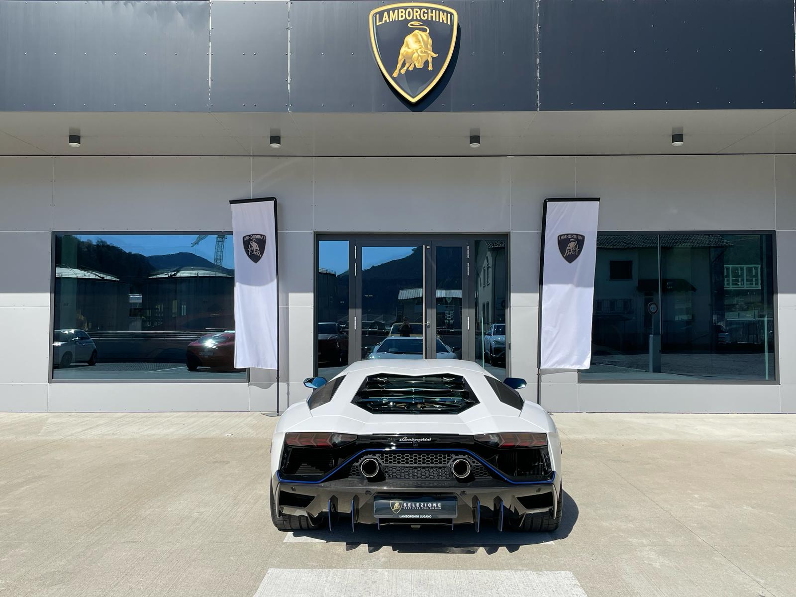LAMBORGHINI Aventador LP780-4 Coupé E-Gear - Certified Pre-owned Lamborghini Lugano - In Kundenaufrag-image-4