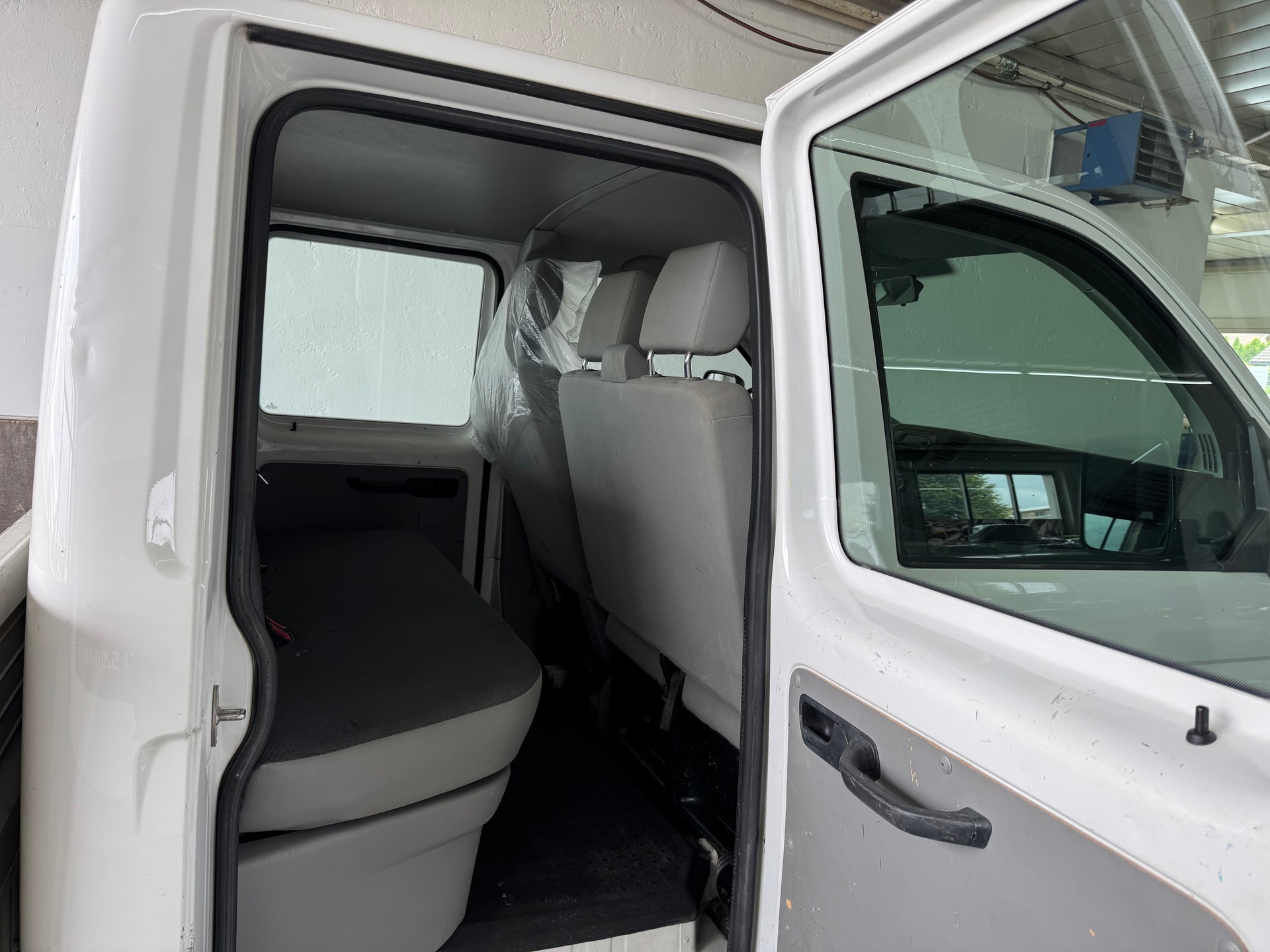 VW T5 2.0 TDI-image-20