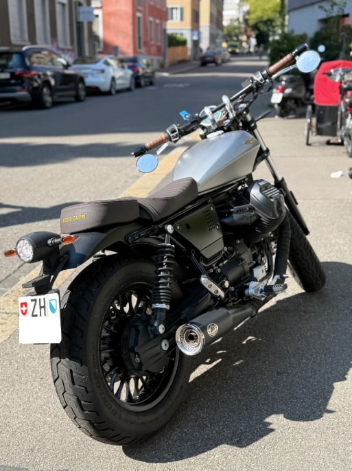 MOTO GUZZI Bobber-image-0