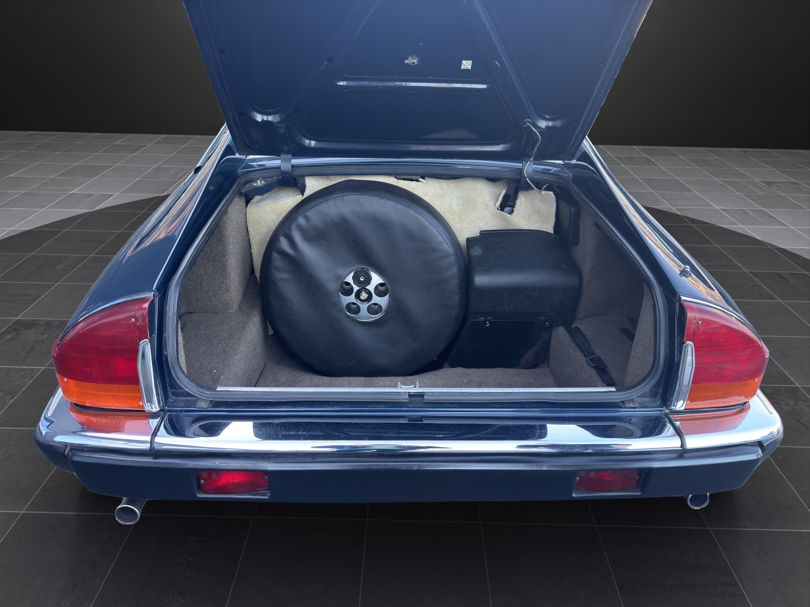 JAGUAR XJ-S V12 H.E.-image-10