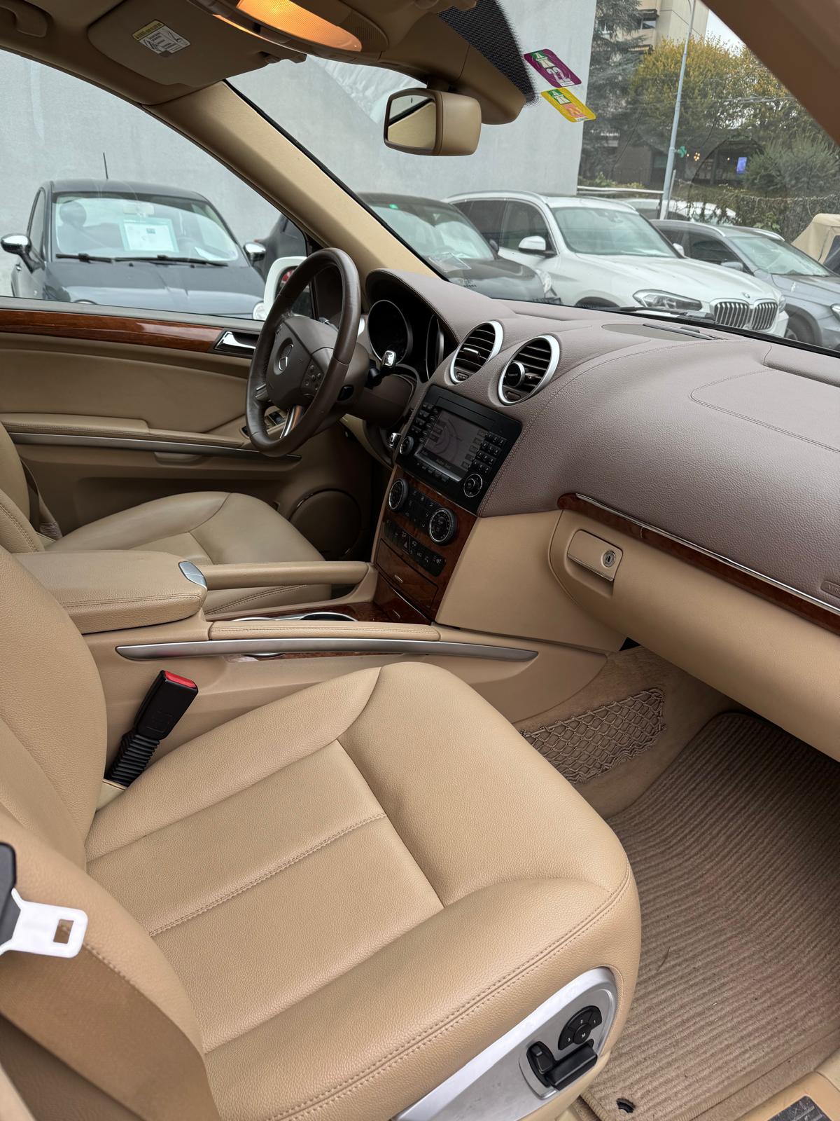 MERCEDES-BENZ GL 450-image-15