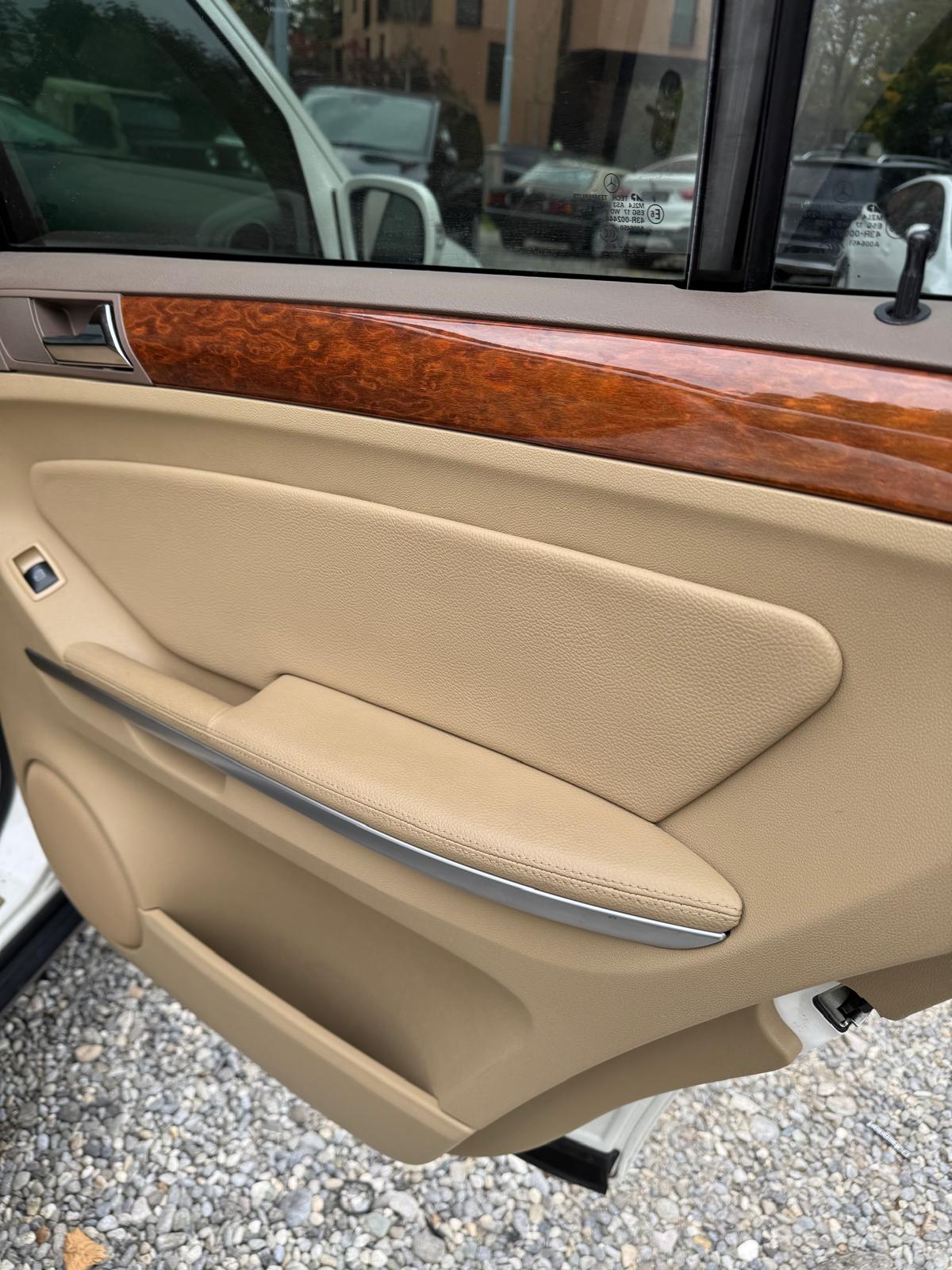 MERCEDES-BENZ GL 450-image-19