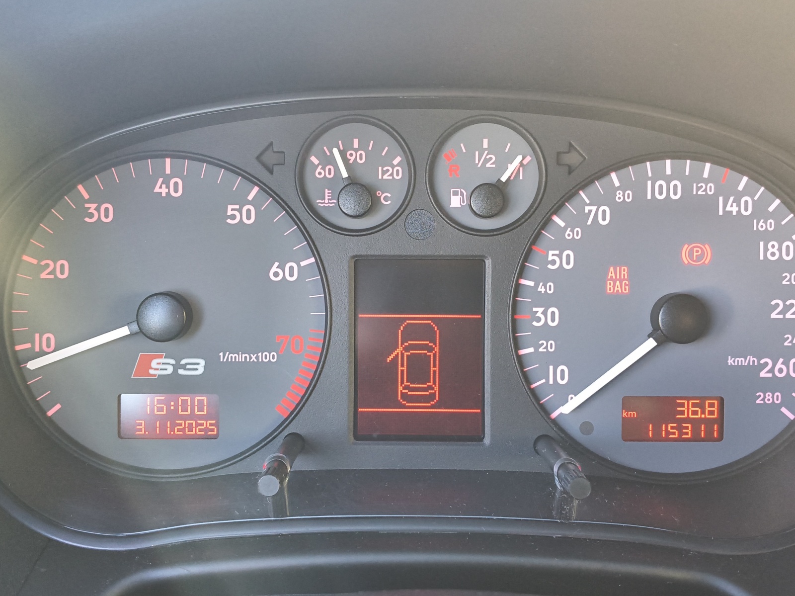 AUDI S3 quattro-image-7