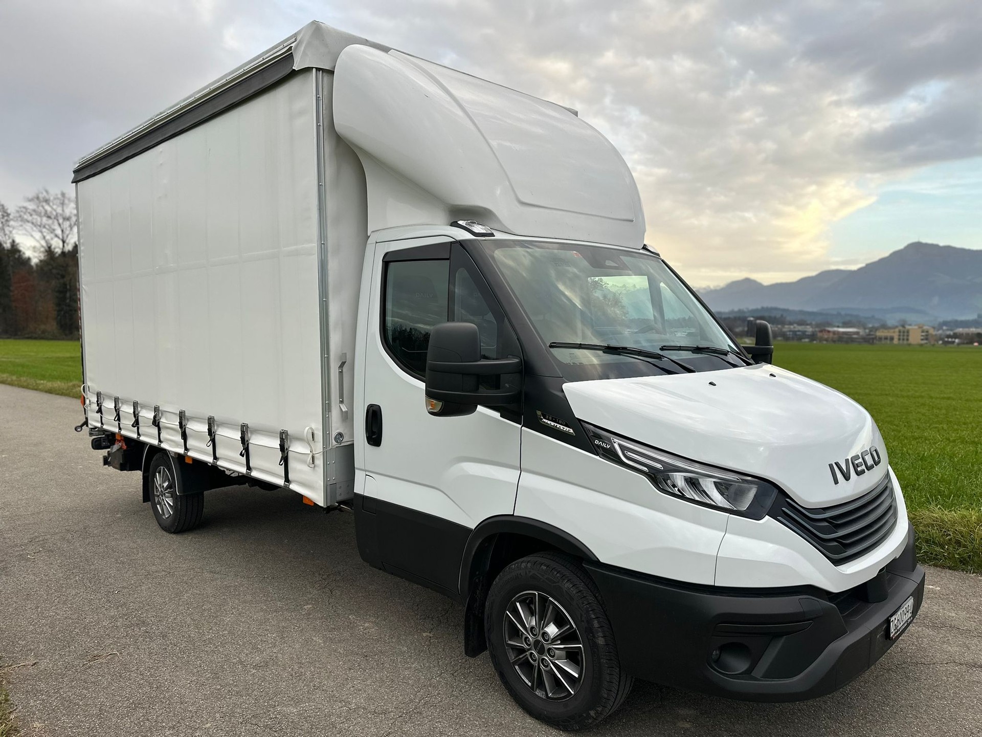 IVECO 35 S 18H A8-showroom-element-3
